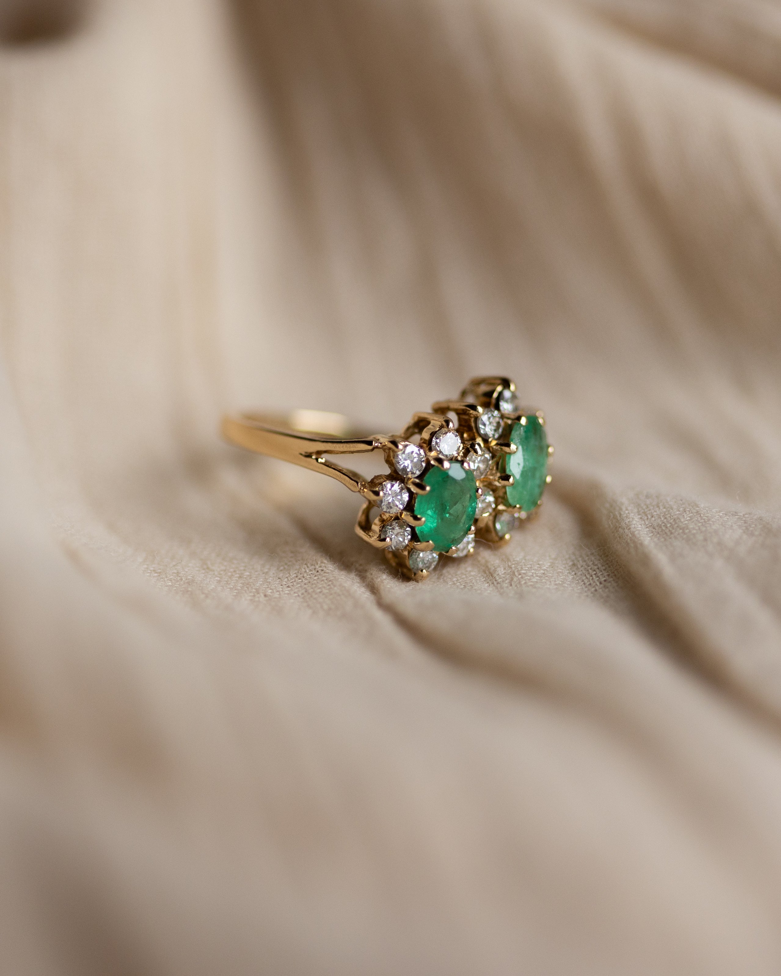 Eloise Vintage 18ct Gold Emerald & Diamond Cluster Ring