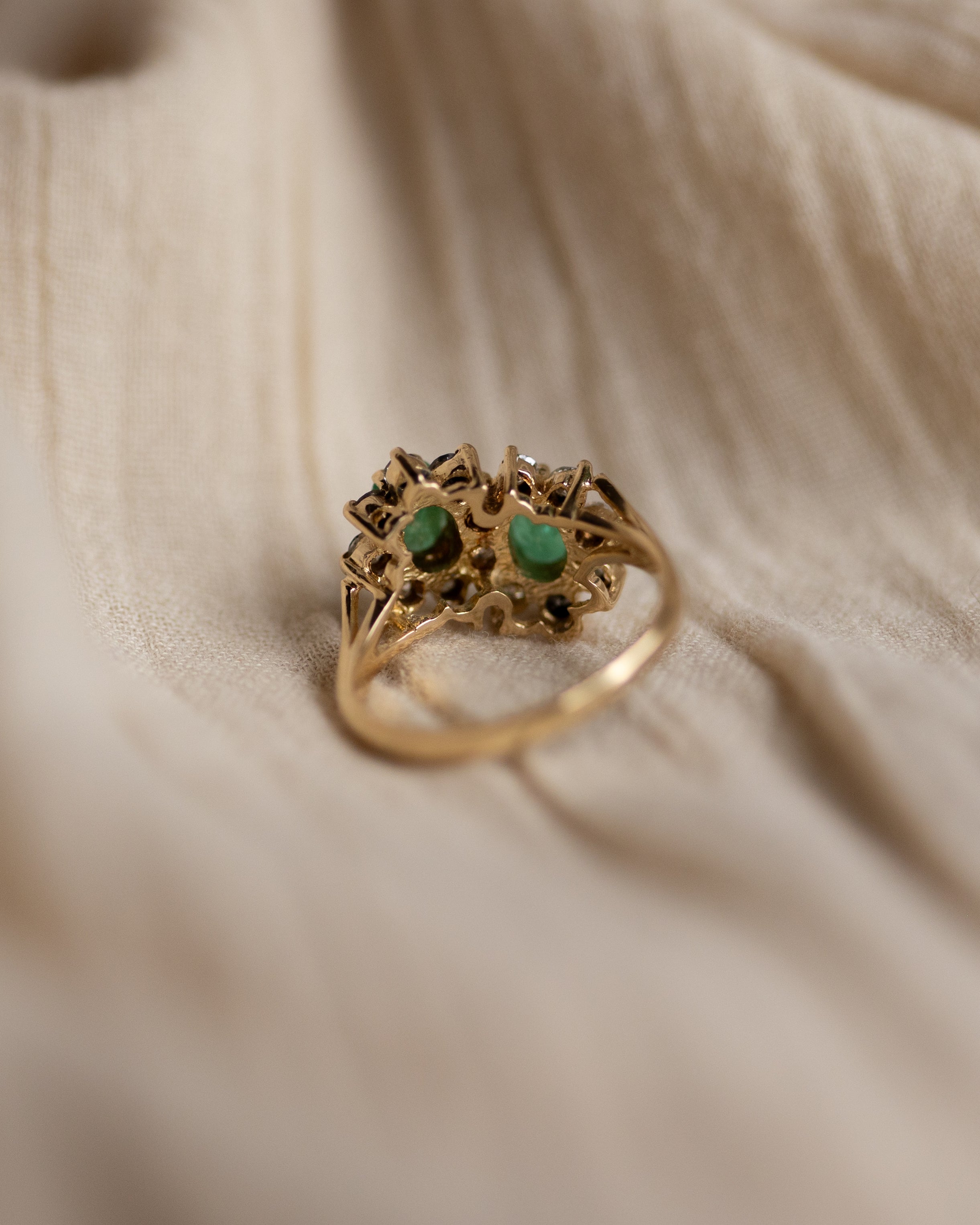 Eloise Vintage 18ct Gold Emerald & Diamond Cluster Ring