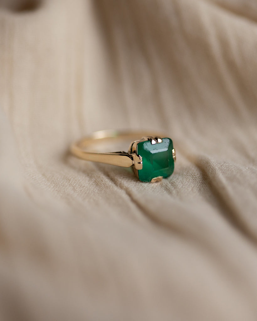 Rafaela Antique 9ct Gold Chrysoprase Single Stone Ring