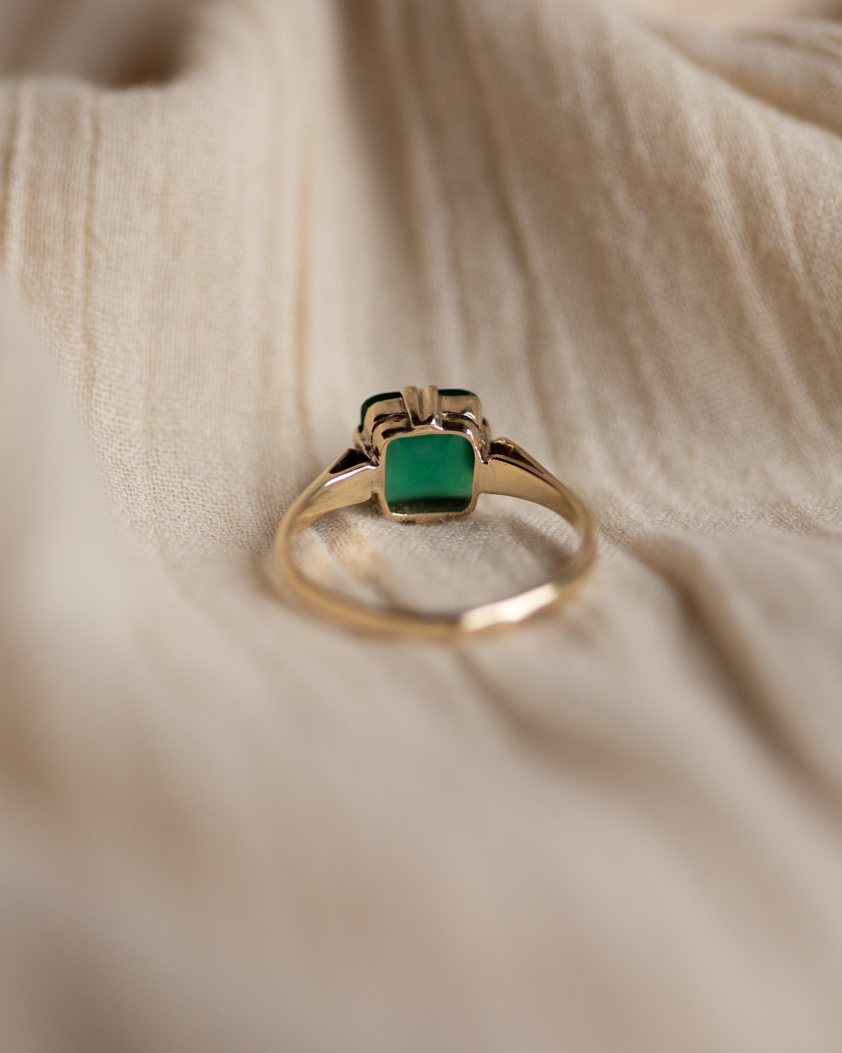 Rafaela Antique 9ct Gold Chrysoprase Single Stone Ring