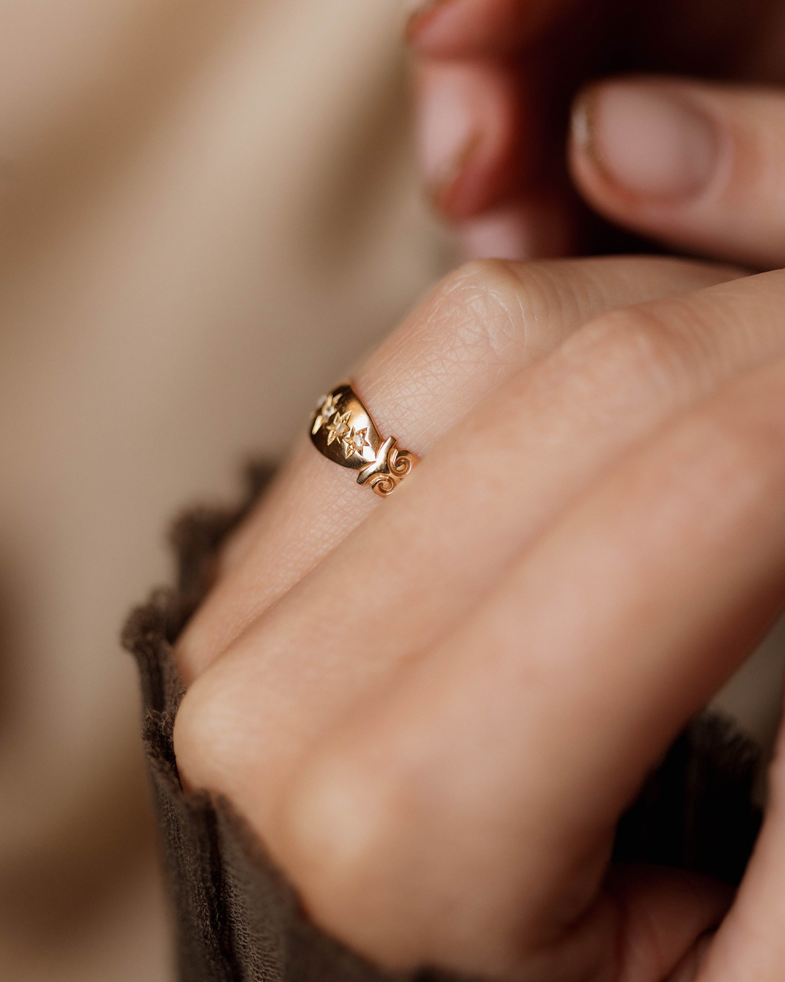 Liesel 1901 Antique 18ct Gold Star Set Diamond Five Stone Ring