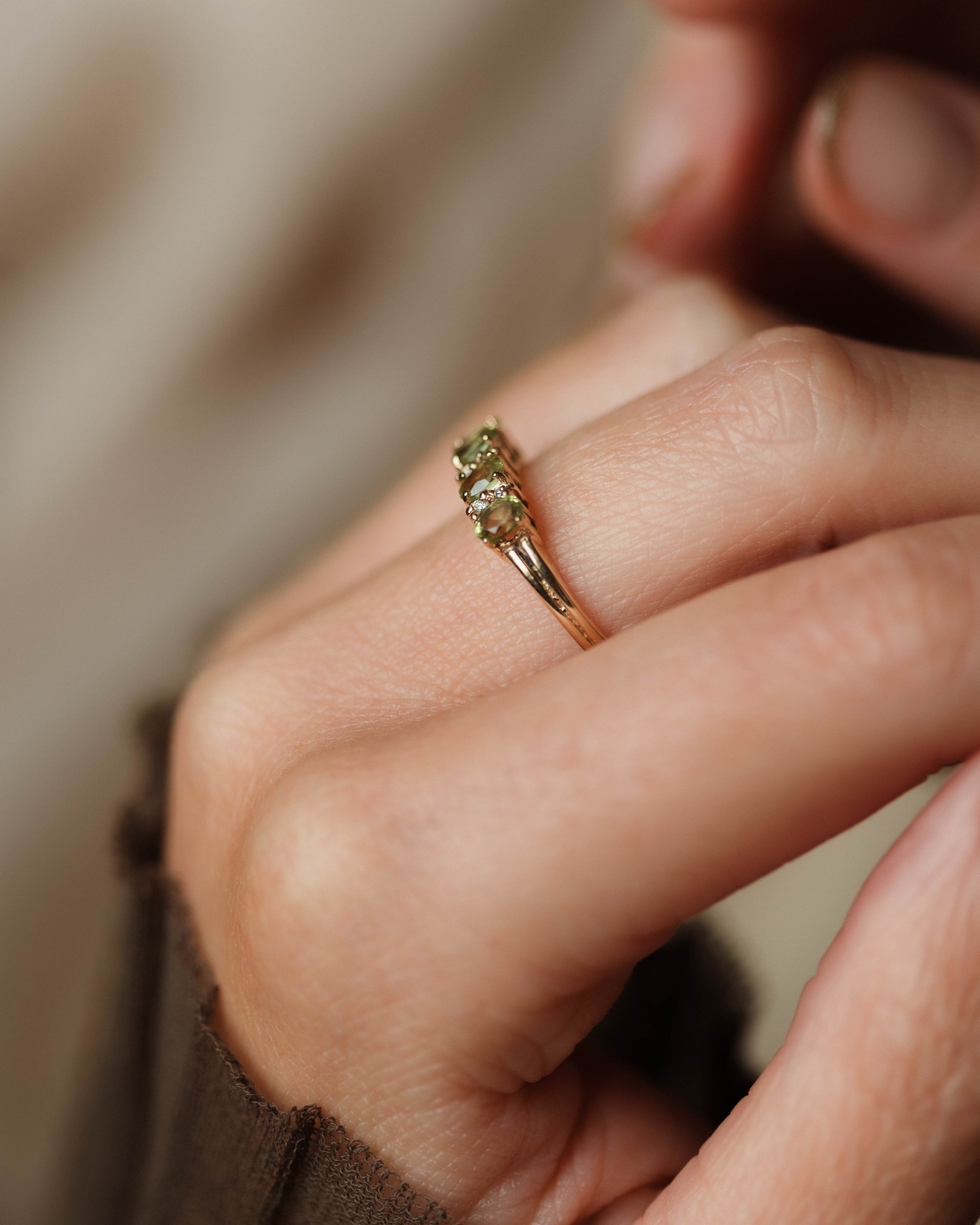 Minna Vintage 9ct Gold Peridot & Diamond Half Eternity Ring