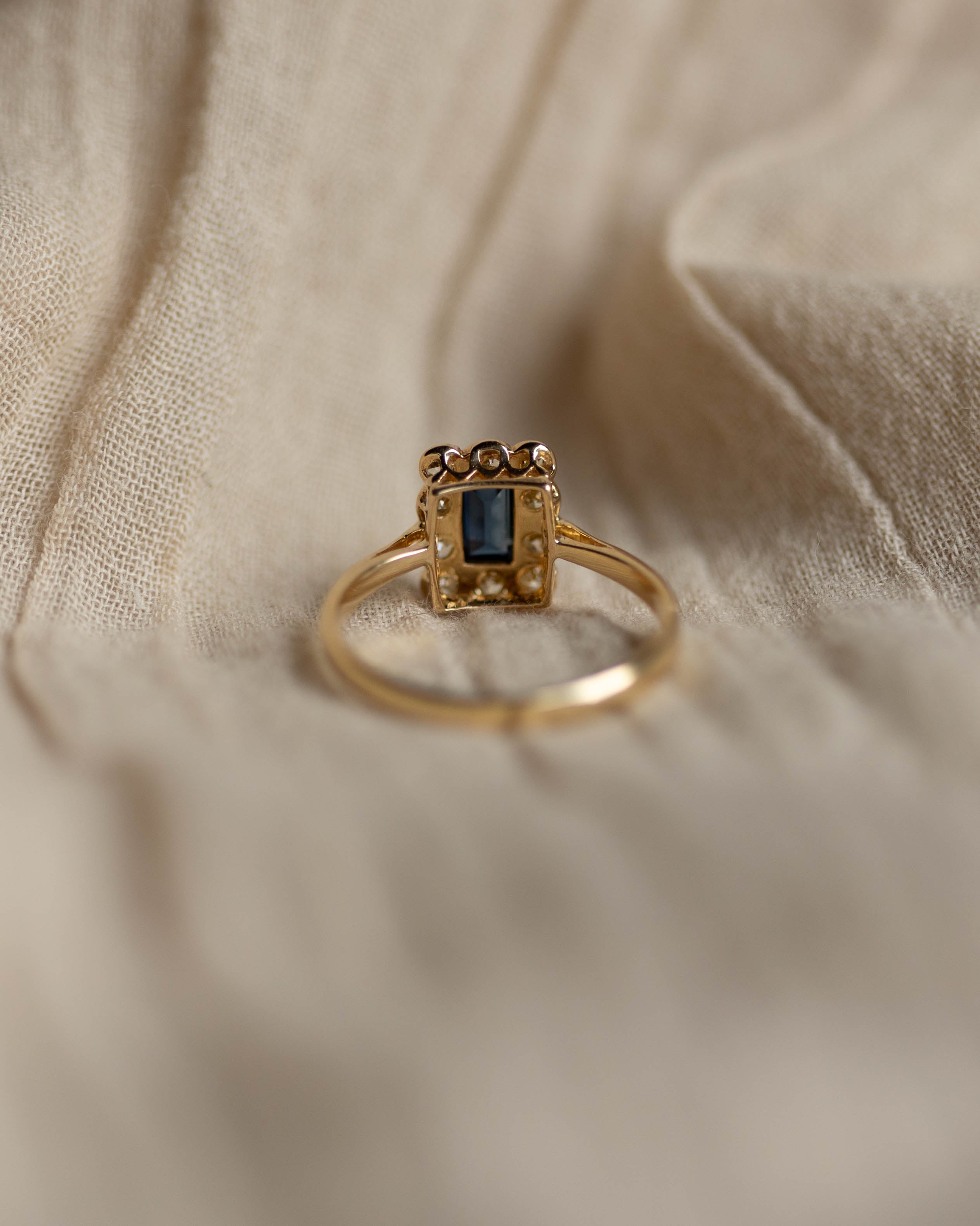 Éliane Antique 18ct Gold Sapphire & Diamond Rectangular Cluster Ring