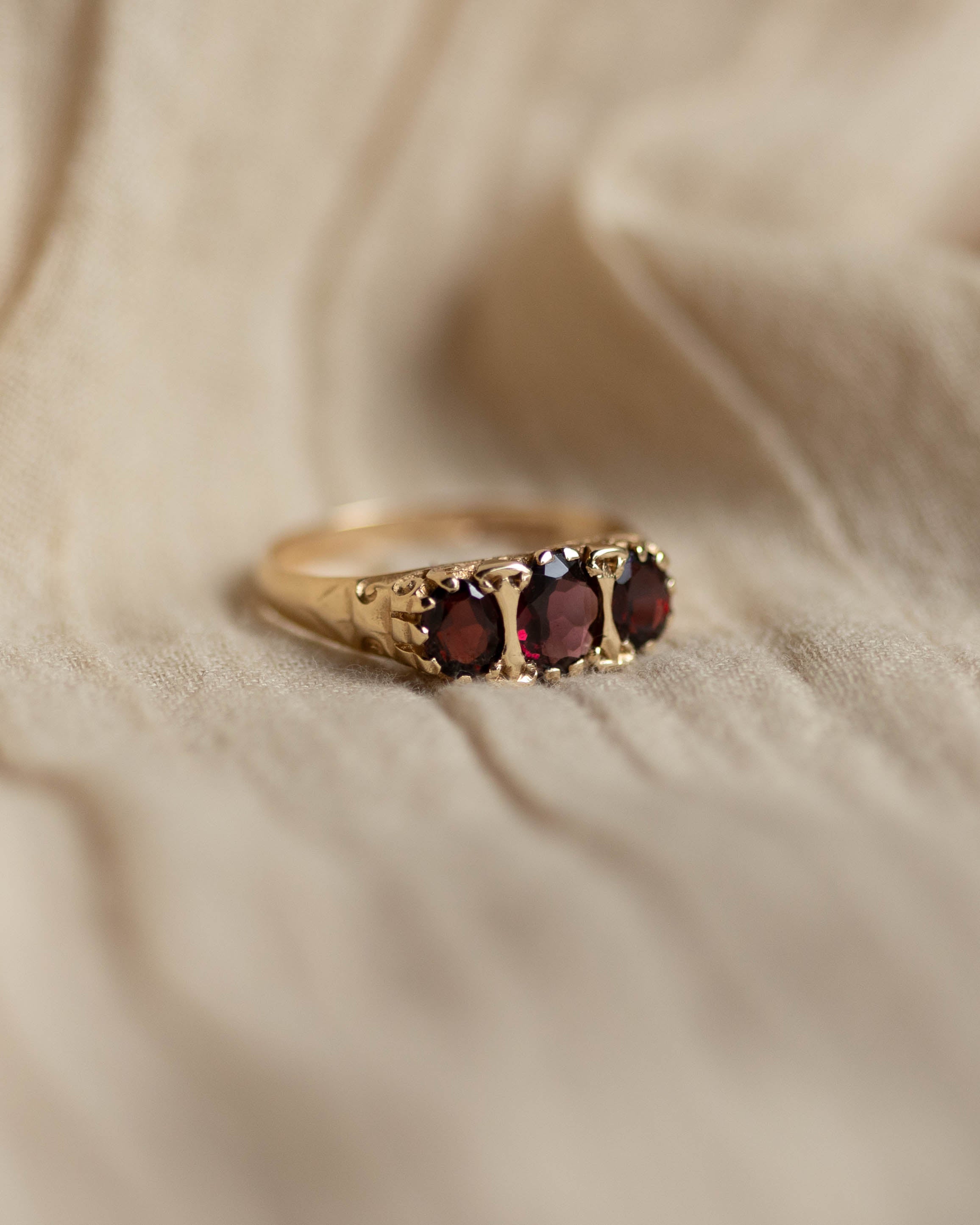 Harriet 1975 Vintage 9ct Gold Garnet Trilogy Ring
