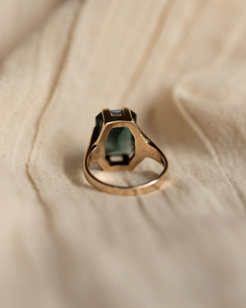Carmen Vintage 9ct Gold Green Spinel Single Stone Ring