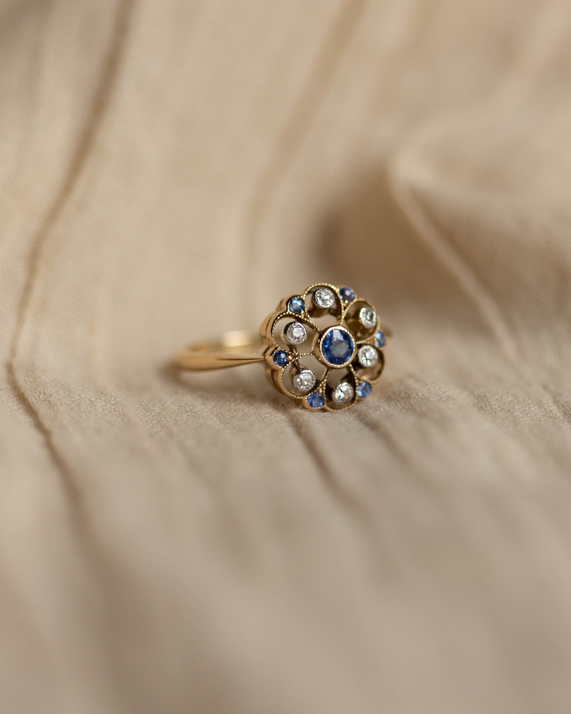 Prudence Antique 18ct Gold Sapphire & Diamond Cluster Ring