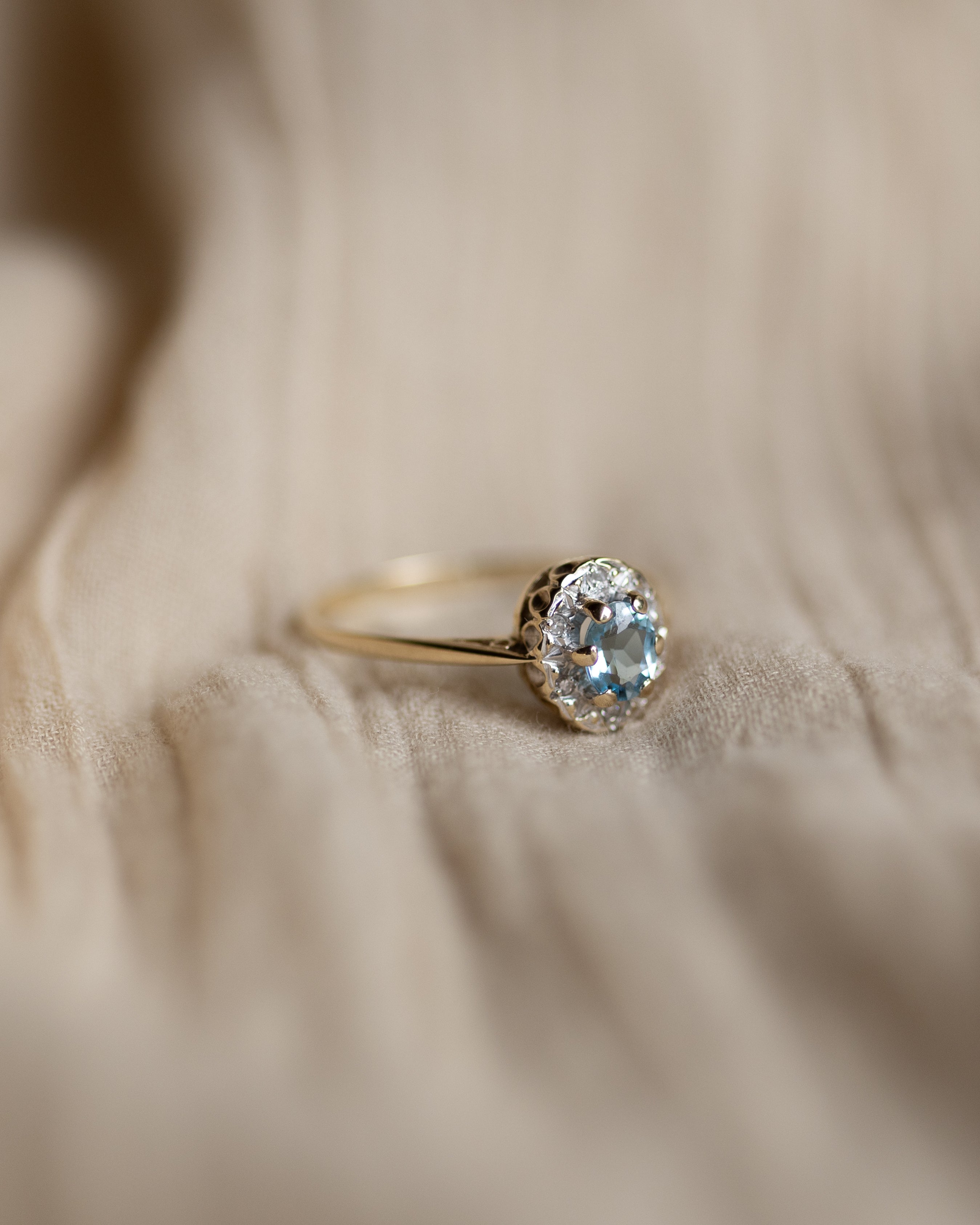 Isabeau 1989 Vintage 9ct Gold Blue Topaz & Diamond Cluster Ring