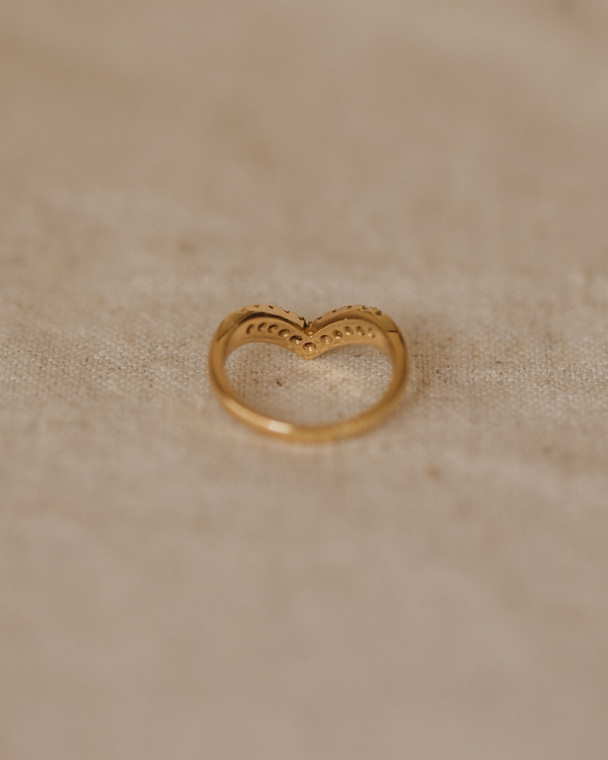 Camelia 1981 18ct Gold Diamond Wishbone Ring