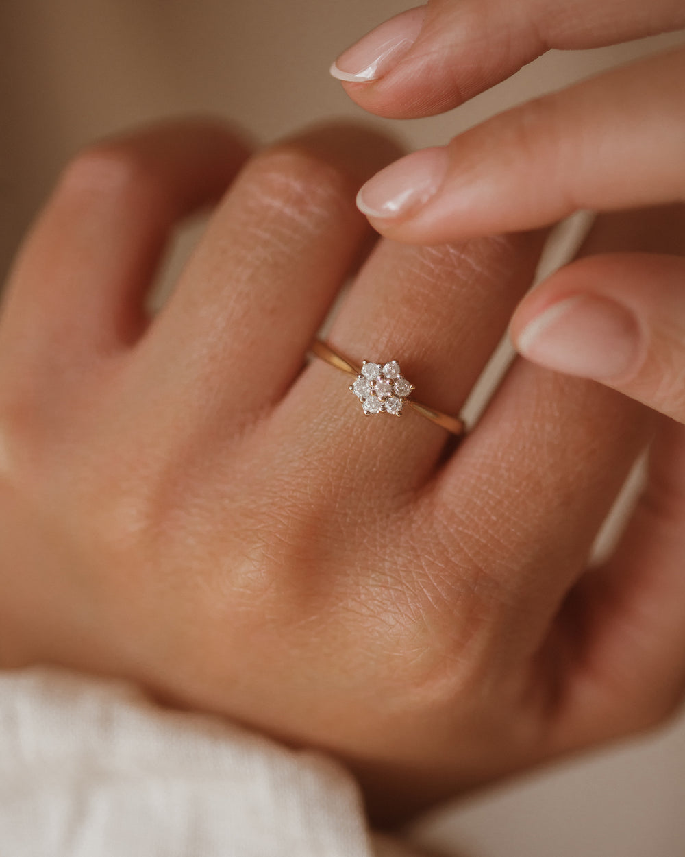 Helene Vintage 9ct Gold Diamond Cluster Ring