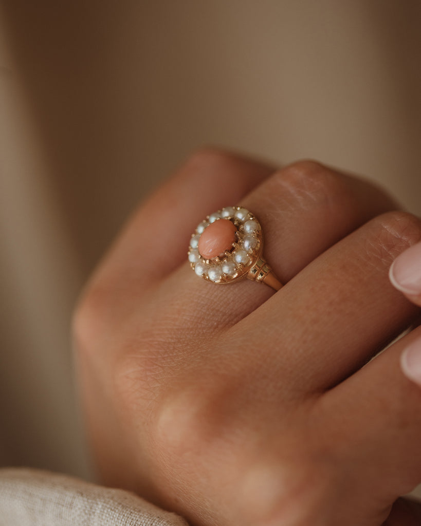 Blythe 1964 9ct Gold Coral & Pearl Cluster Ring