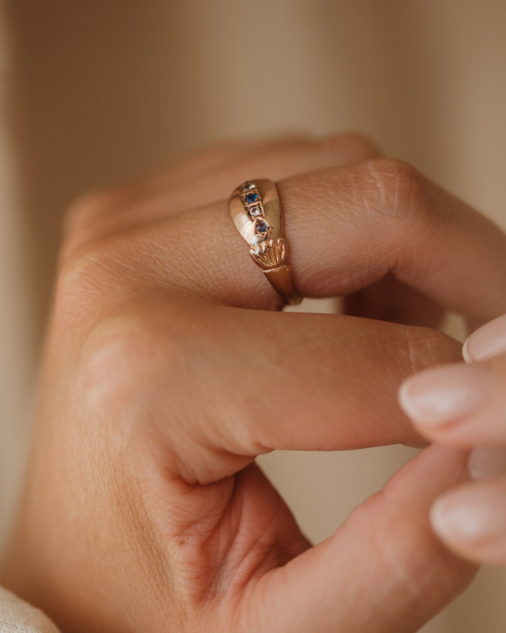 May 1907 9ct Gold Sapphire & Diamond Gypsy Ring