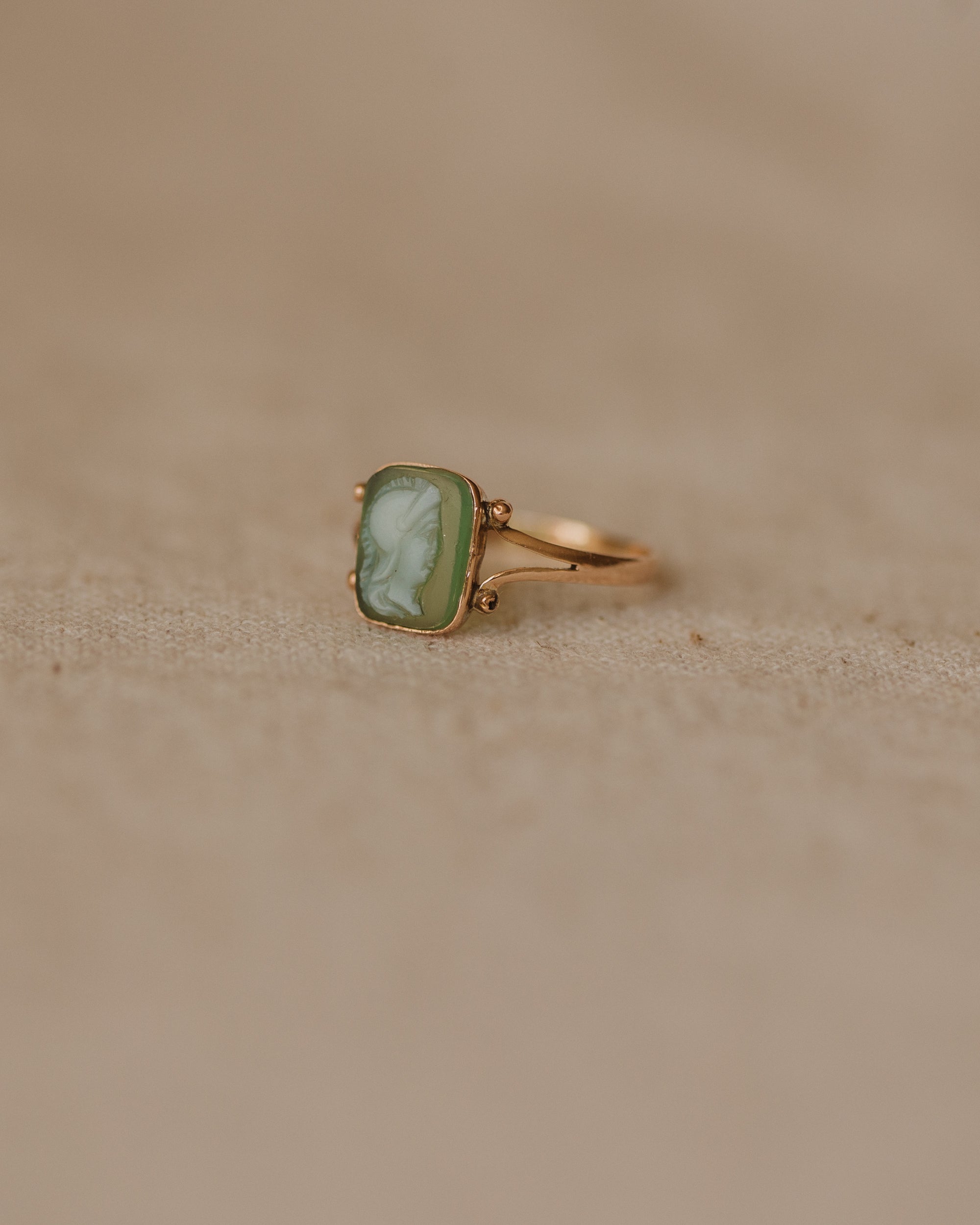 Leah Vintage 9ct Gold Chalcedony Cameo Ring