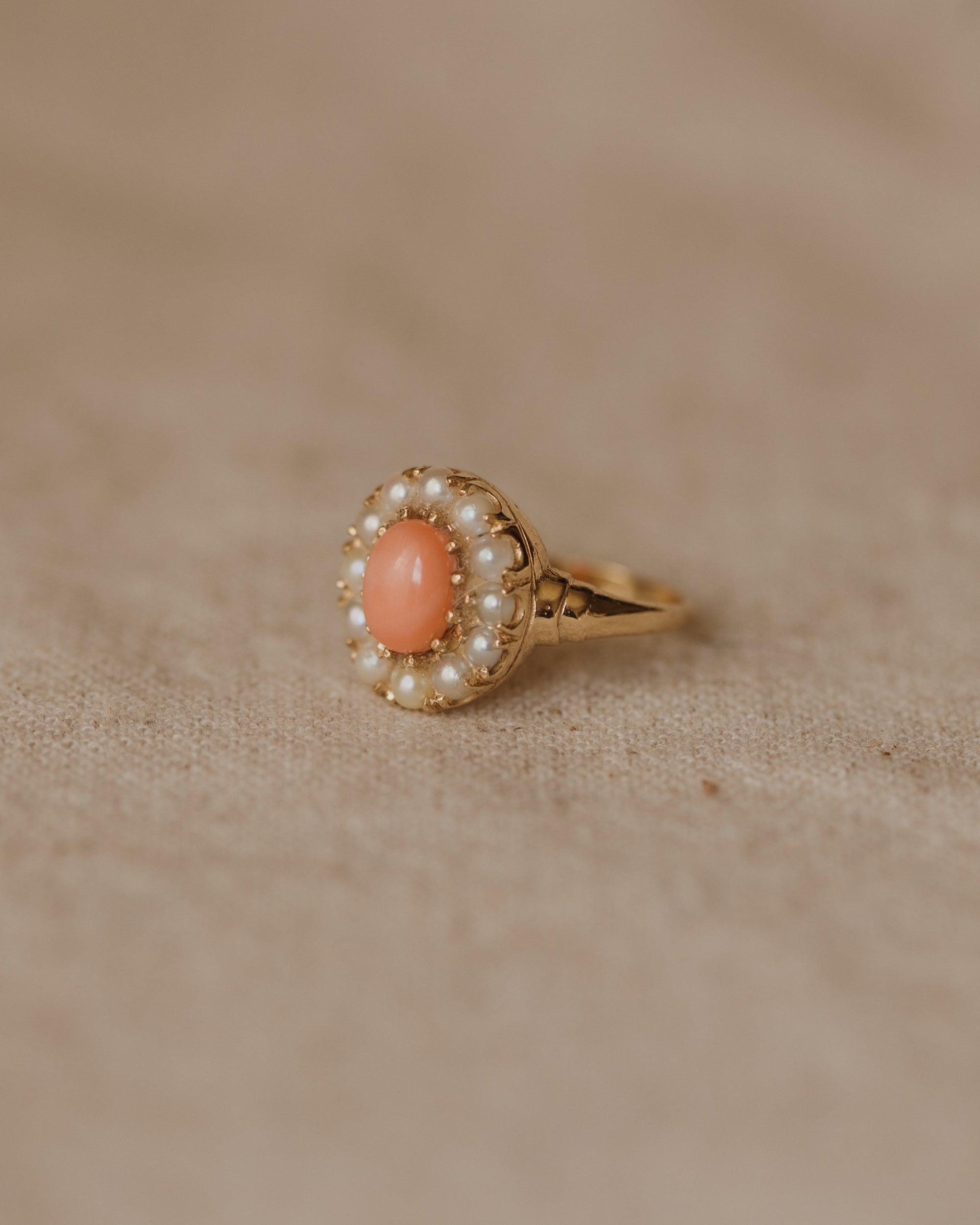 Blythe 1964 9ct Gold Coral & Pearl Cluster Ring