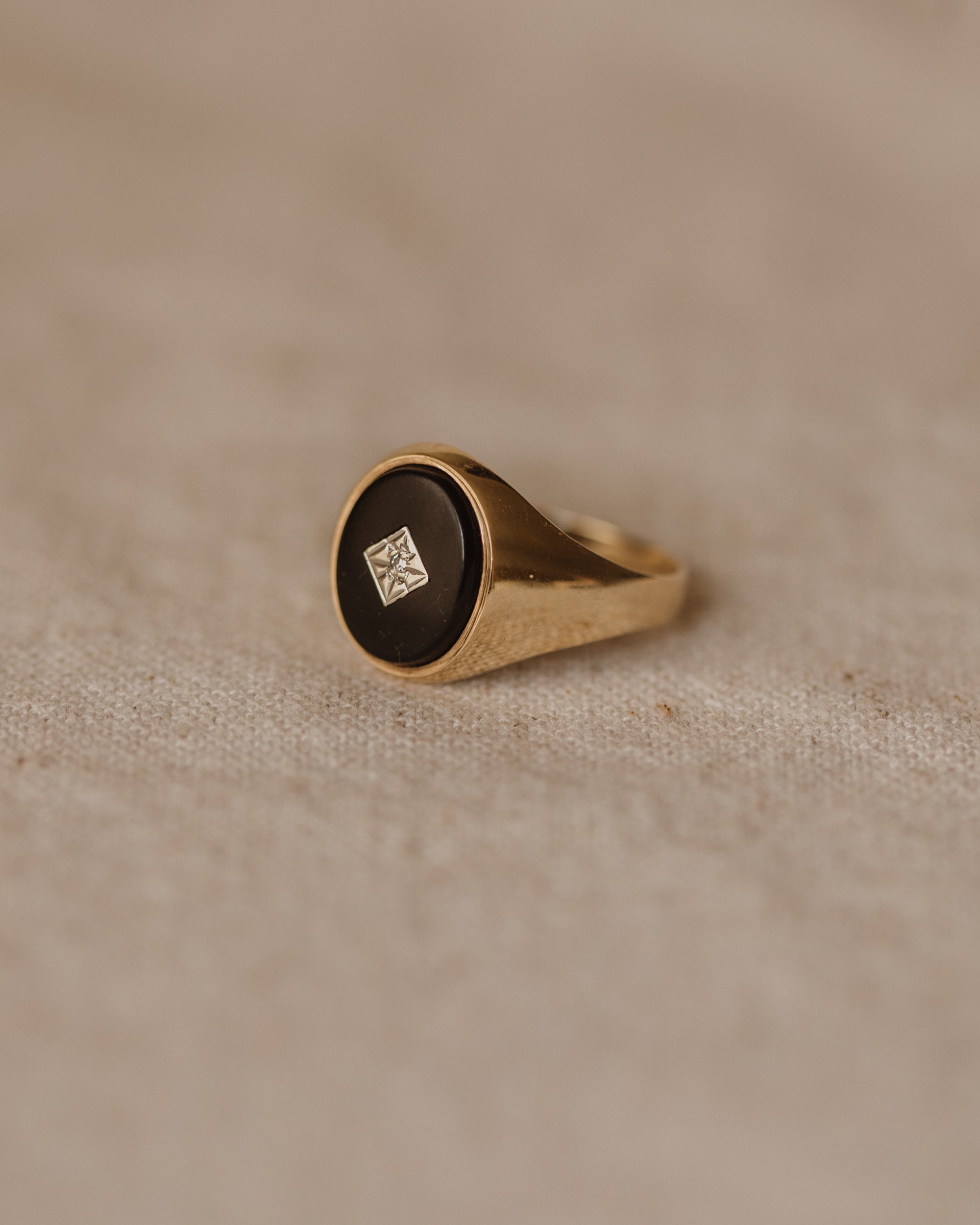 Ramona 1989 9ct Gold Onyx & Diamond Signet Ring