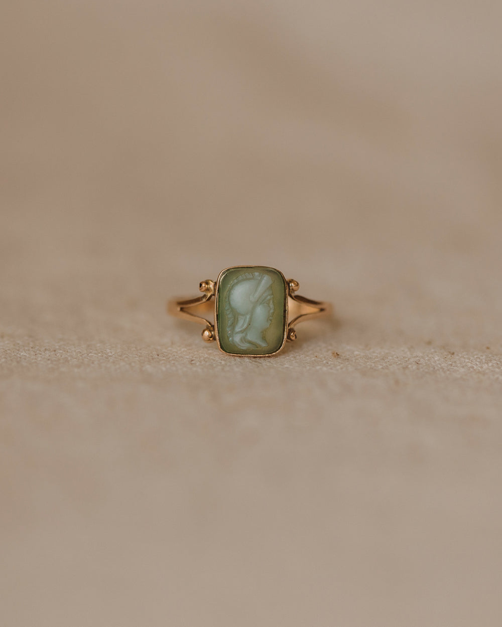 Leah Vintage 9ct Gold Chalcedony Cameo Ring