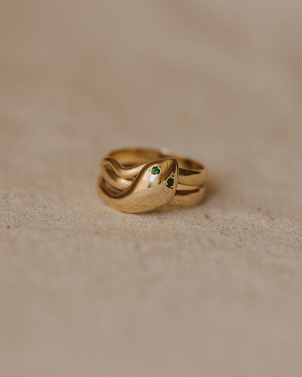 Zadie 1963 9ct Gold Emerald Snake Ring