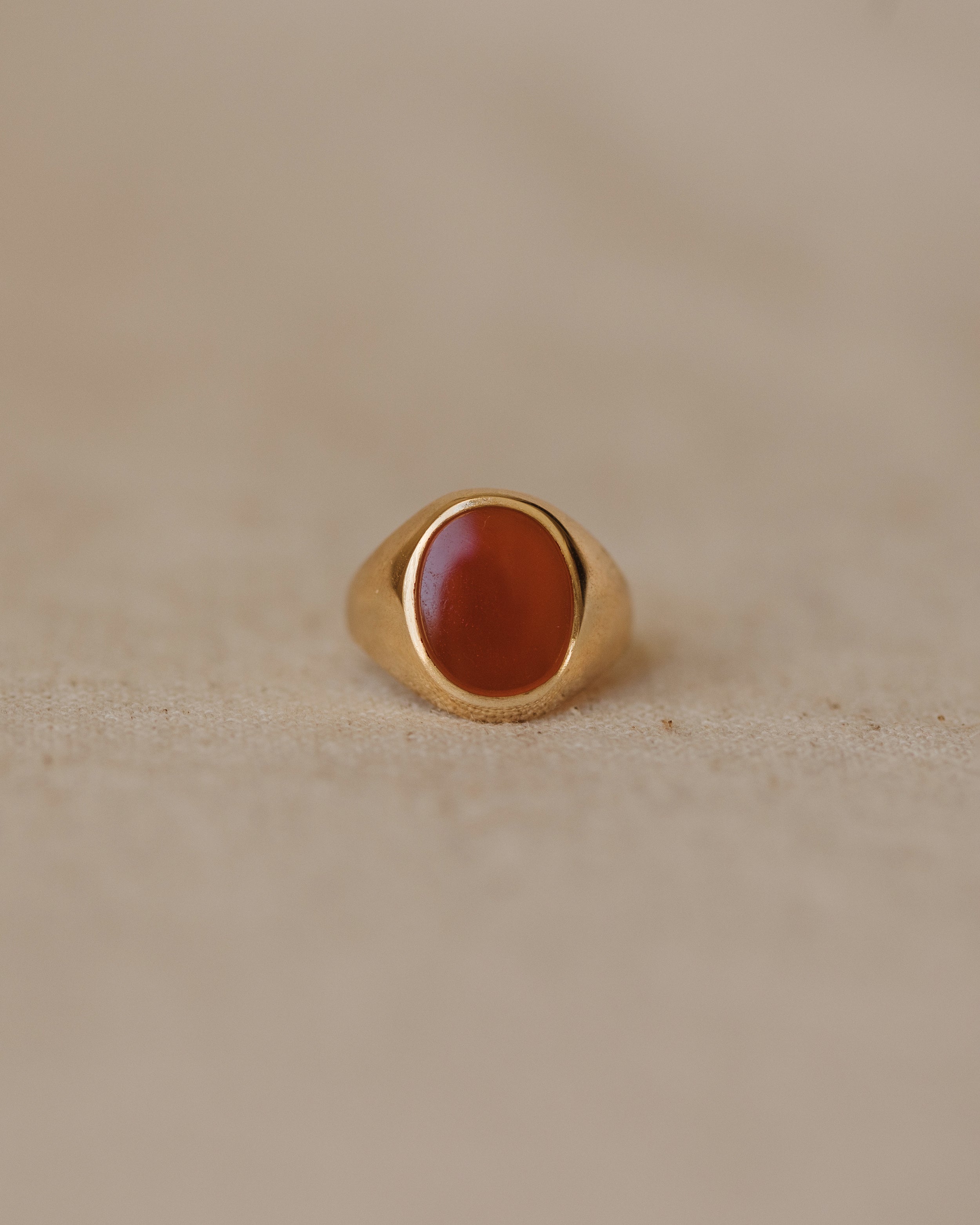 Billie 1969 9ct Gold Carnelian Signet Ring