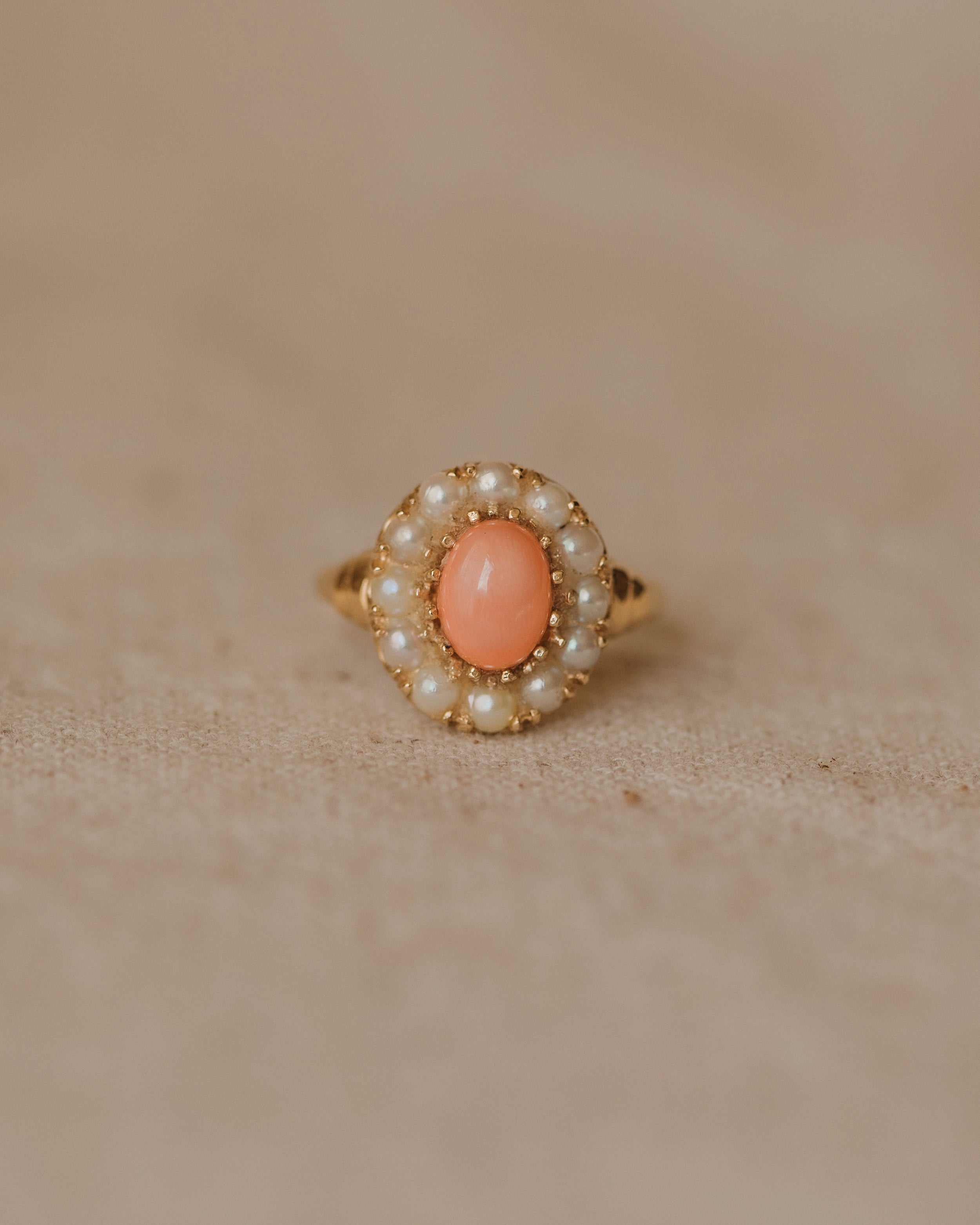 Blythe 1964 9ct Gold Coral & Pearl Cluster Ring
