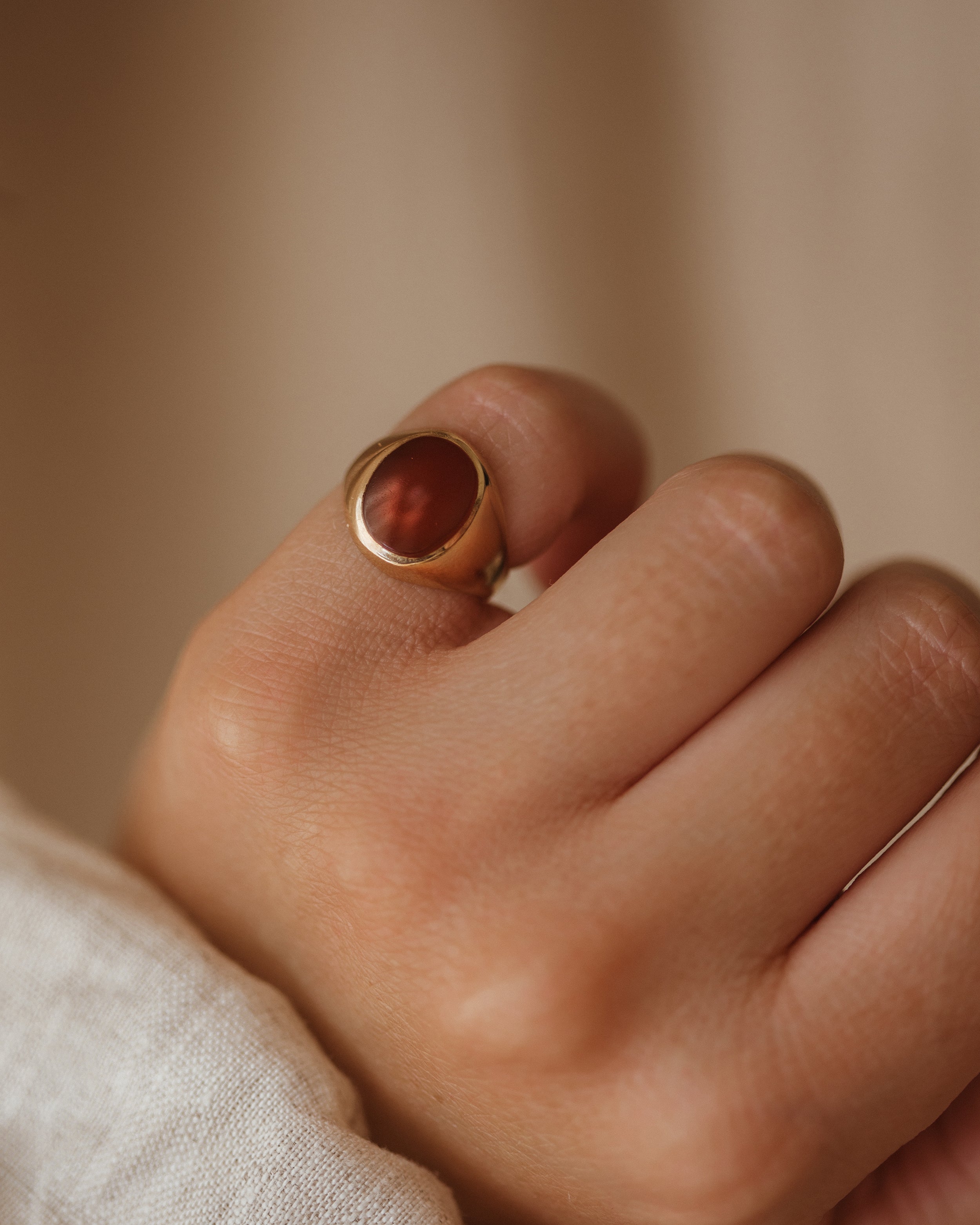 Image of Billie 1969 9ct Gold Carnelian Signet Ring