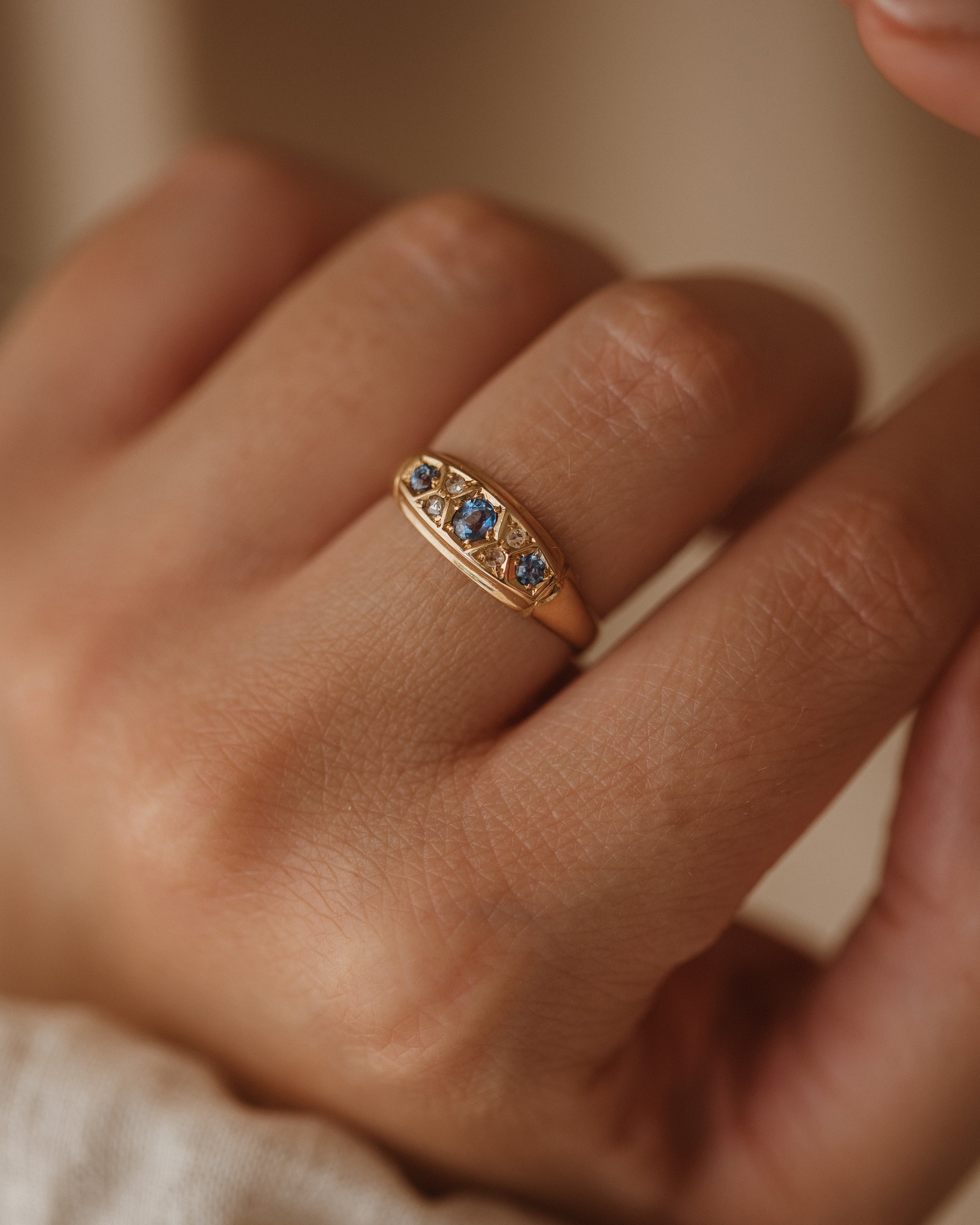 Image of Blanche 1918 18ct Gold Sapphire & Diamond Ring
