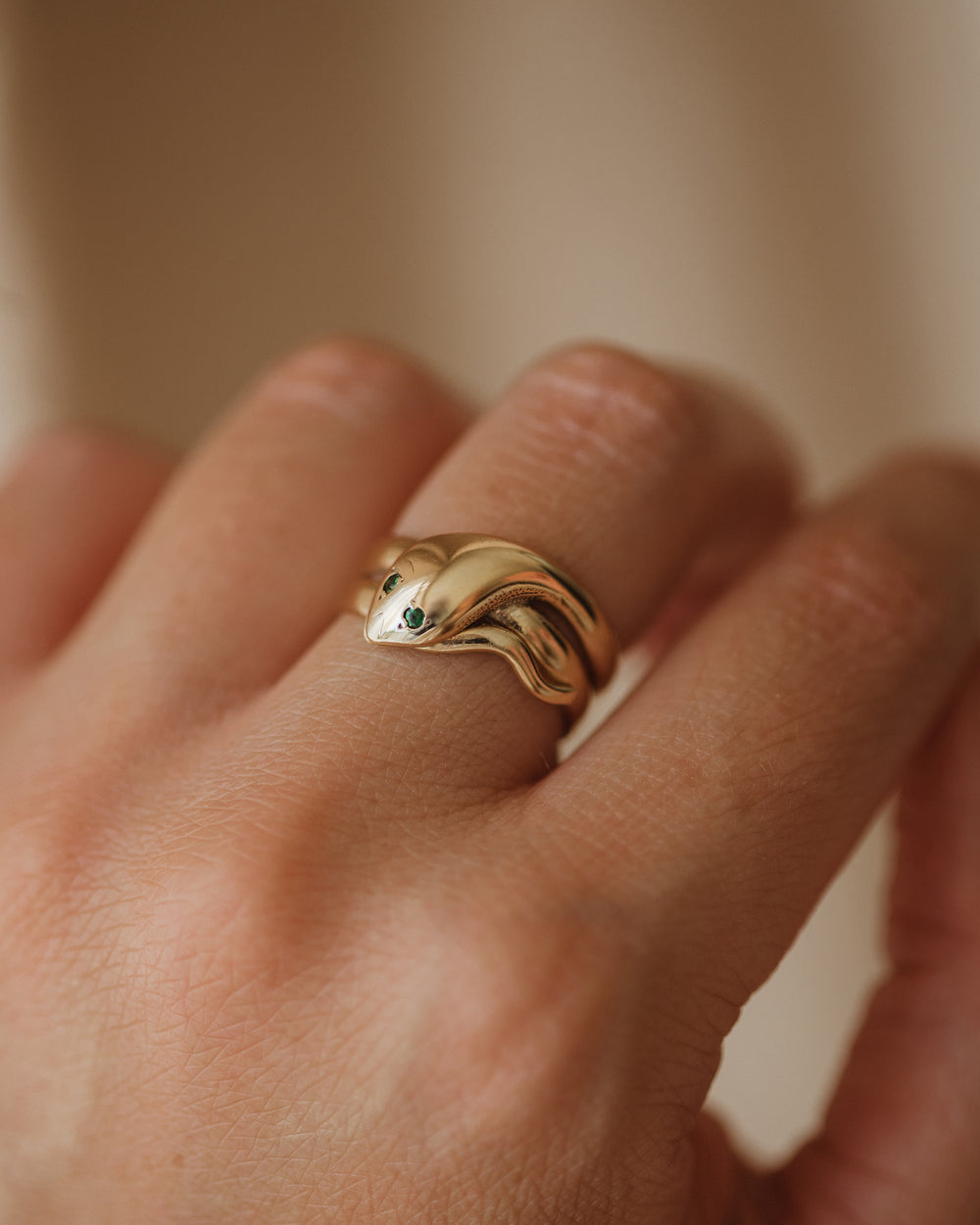 Zadie 1963 9ct Gold Emerald Snake Ring