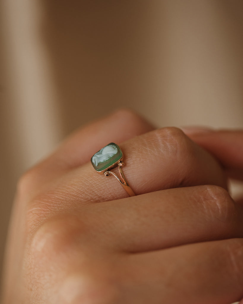 Leah Vintage 9ct Gold Chalcedony Cameo Ring Rock n Rose