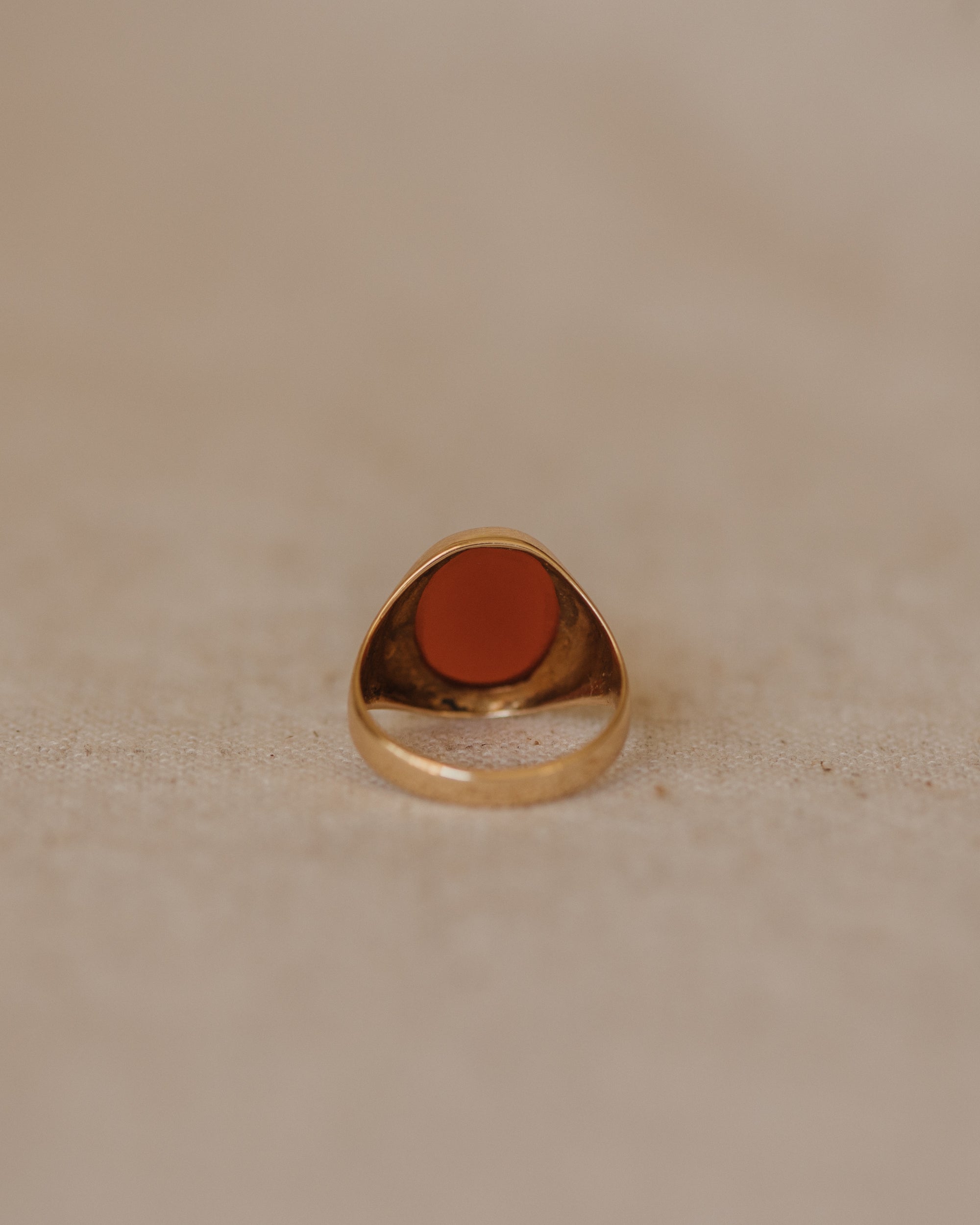 Billie 1969 9ct Gold Carnelian Signet Ring