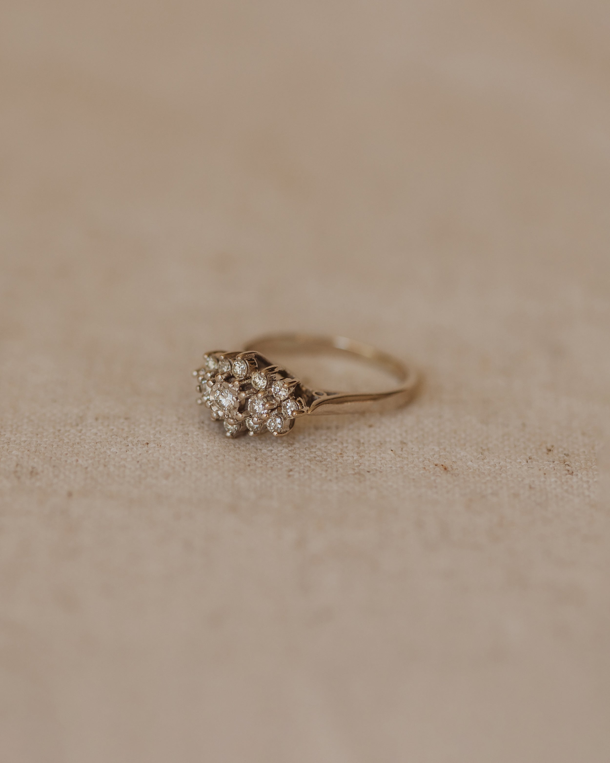 Amabel 1978 18ct White Gold Diamond Cluster Ring