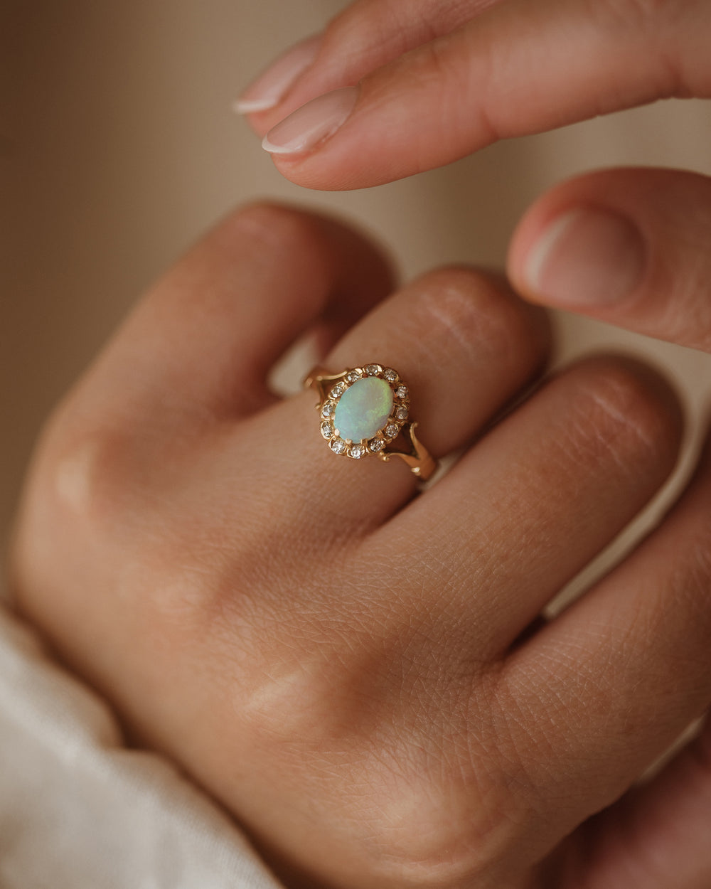 Flora 1979 18ct Gold Opal & Diamond Cluster Ring
