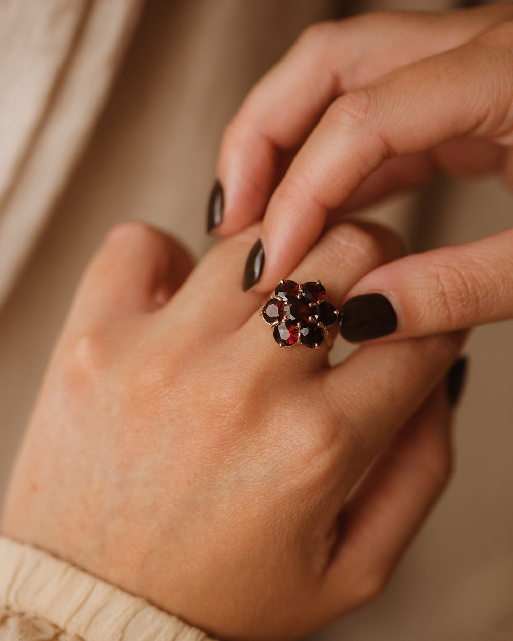 Temperance 1982 9ct Gold Garnet Cluster Ring