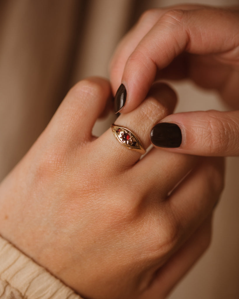 Rosamond 1980 9ct Gold Garnet Gypsy Ring