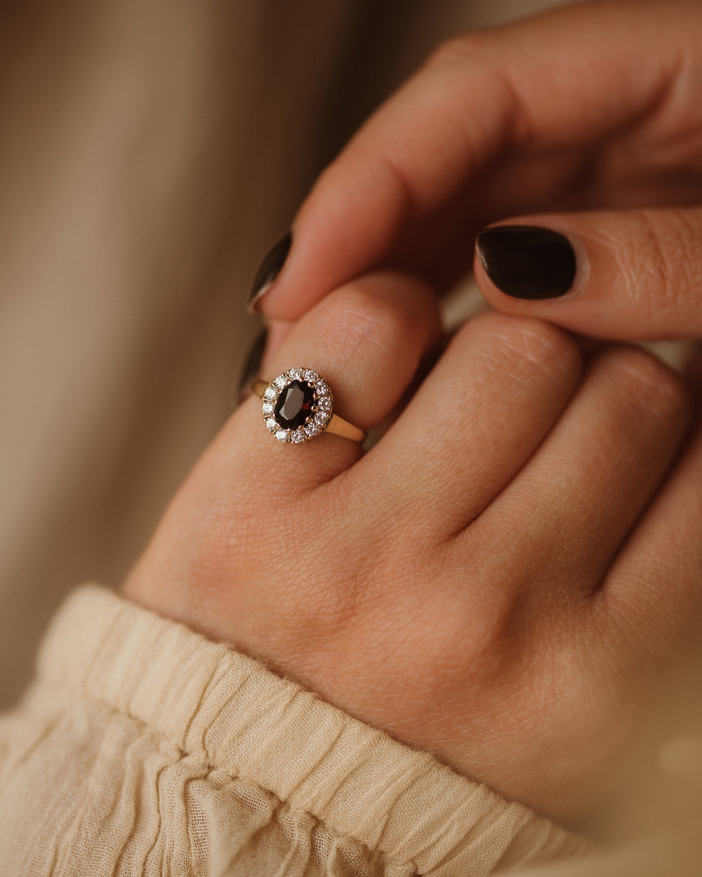 Harriet 1989 9ct Gold Garnet Cluster Ring