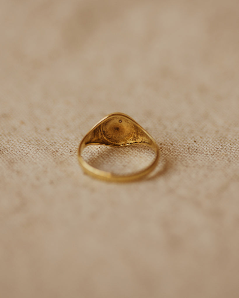 Adelia Vintage 9ct Gold Star Set Diamond Signet Ring
