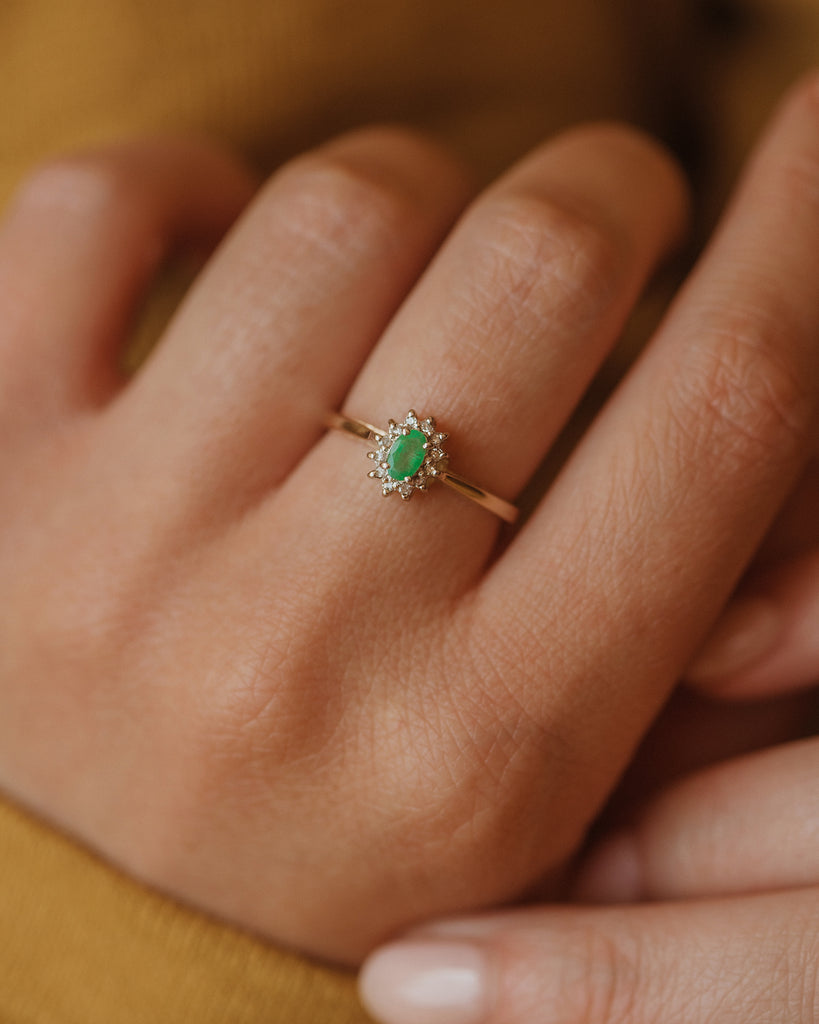Rosanna Vintage 9ct Gold Emerald & Diamond Cluster Ring