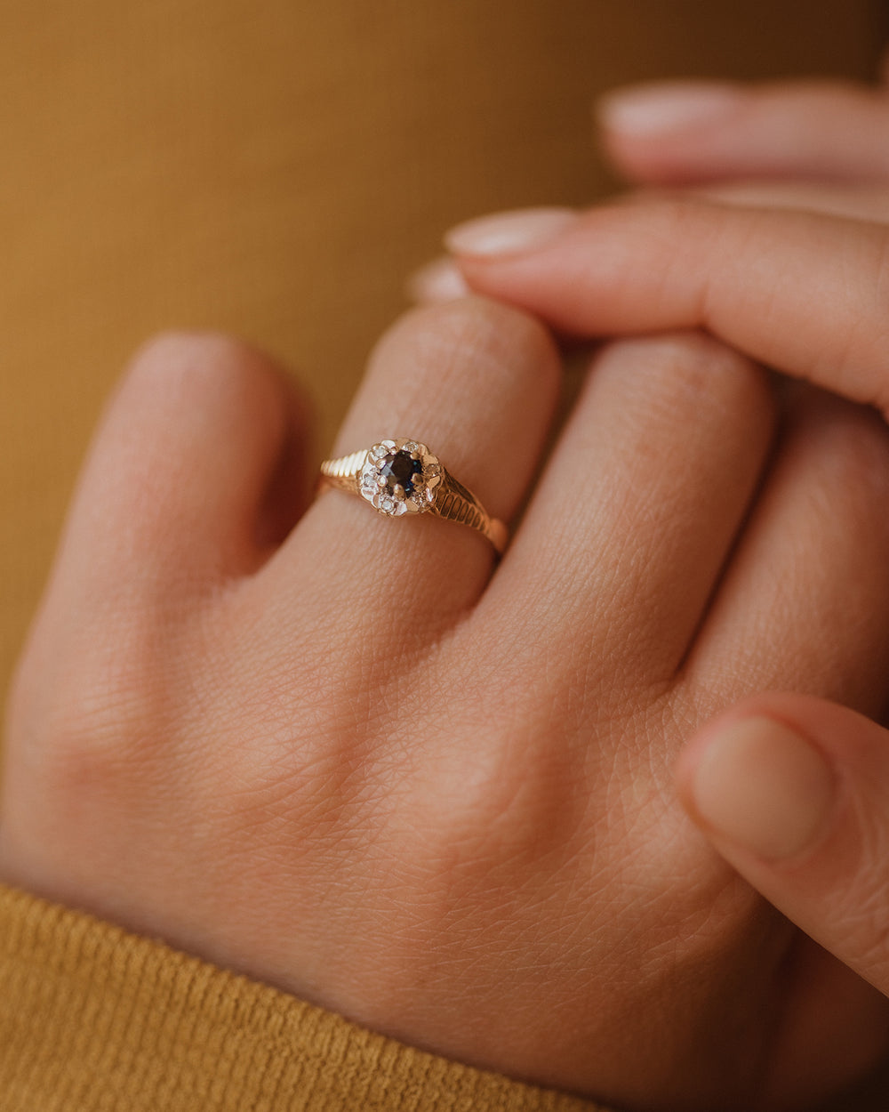 Philippa 1977 9ct Gold Sapphire & Diamond Ring