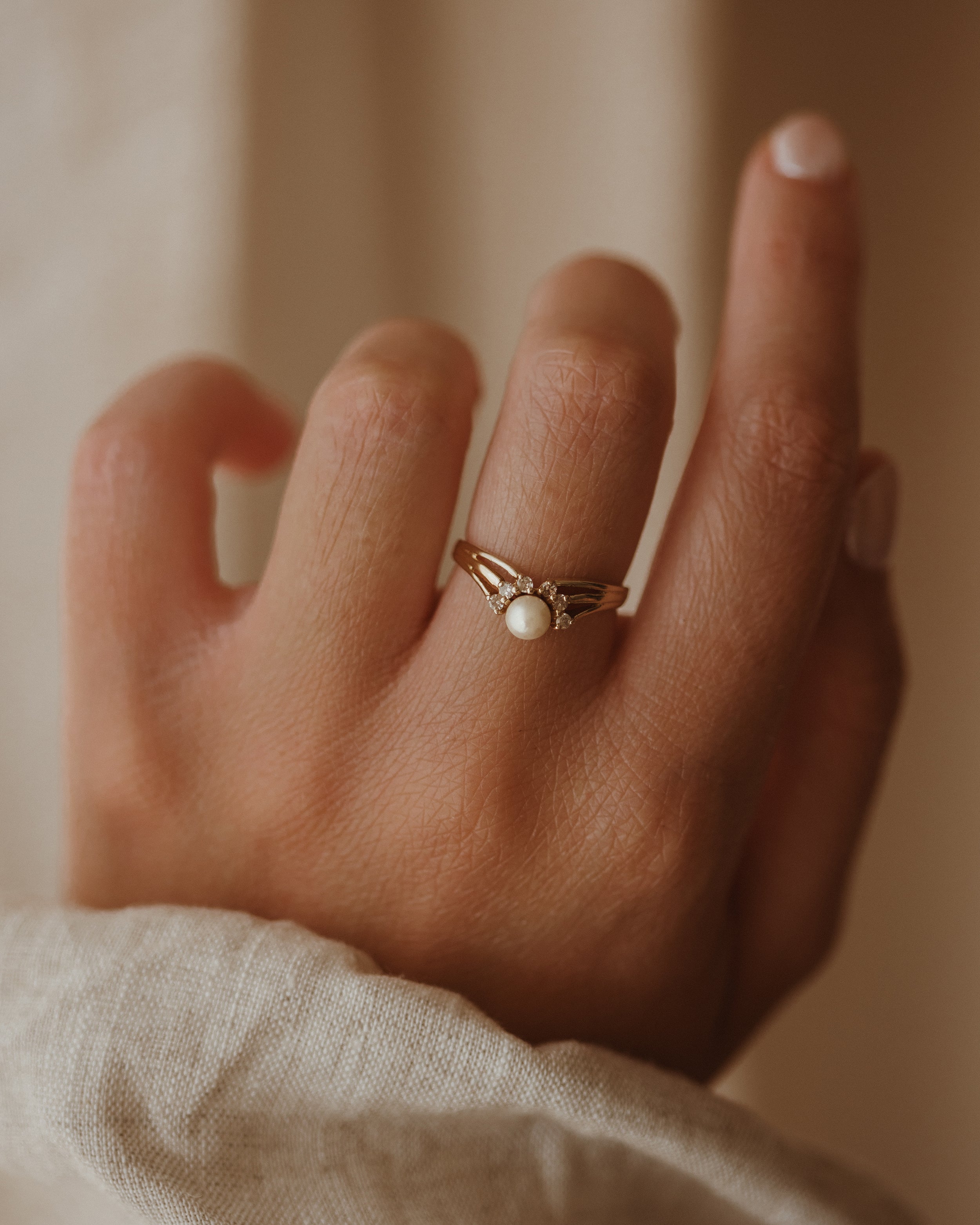 Nora 1985 9ct Gold Pearl & Diamond Cluster Ring