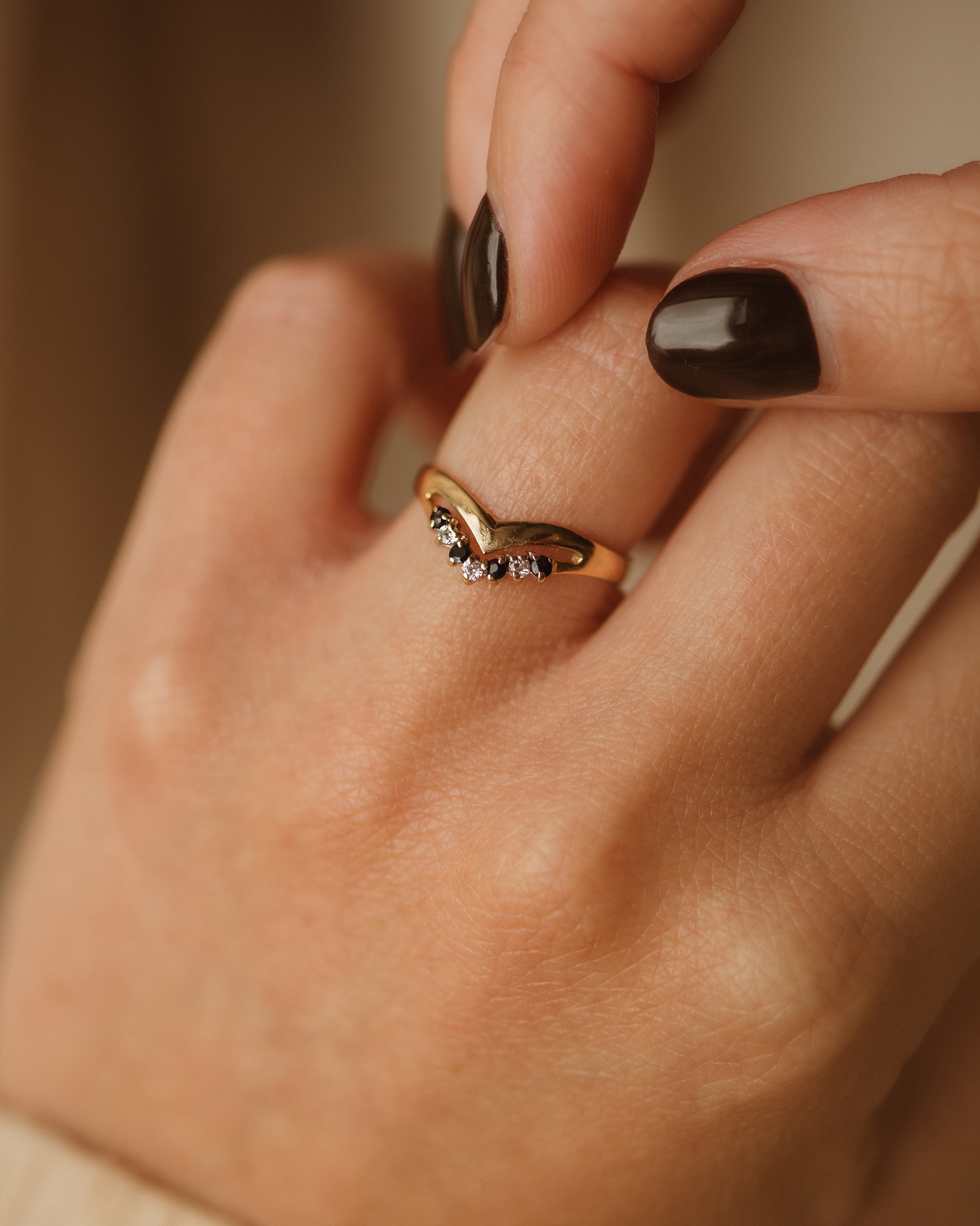 Image of Georgia Vintage 9ct Gold Sapphire Wishbone Ring