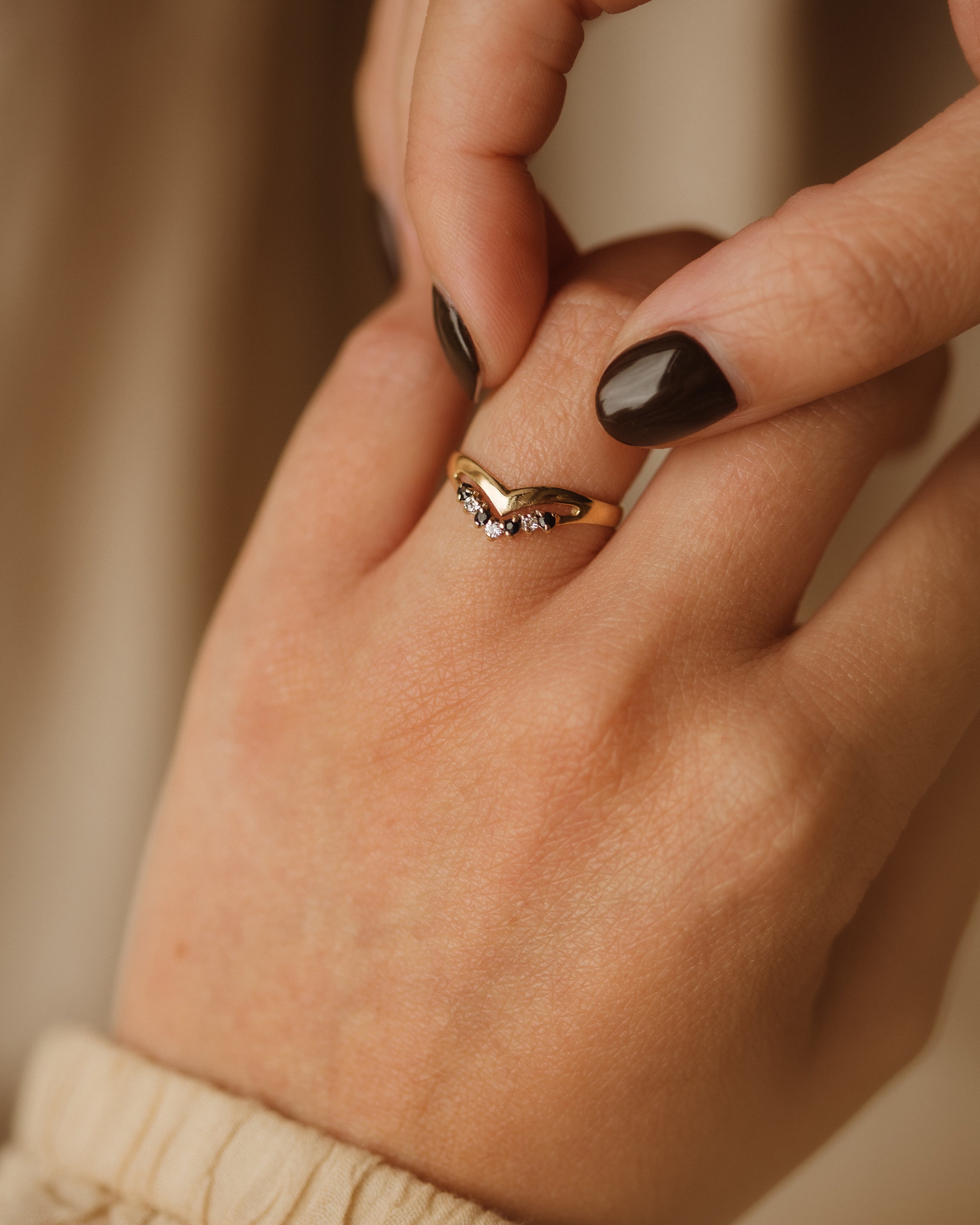 Georgia Vintage 9ct Gold Sapphire Wishbone Ring