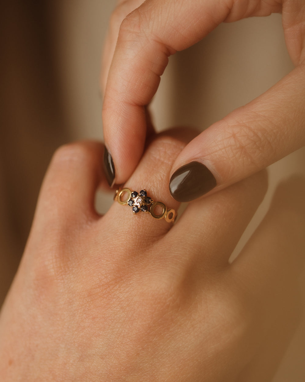 Janis 1978 9ct Gold Sapphire & Diamond Ring