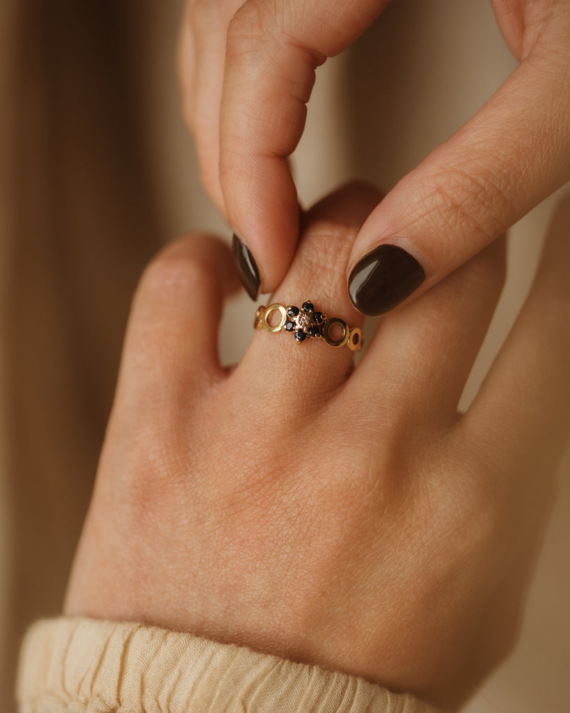 Janis 1978 9ct Gold Sapphire & Diamond Ring