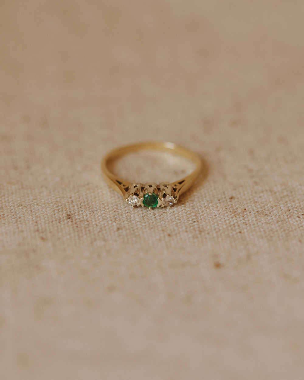 Isla 1987 9ct Gold Emerald & Diamond Trilogy Ring