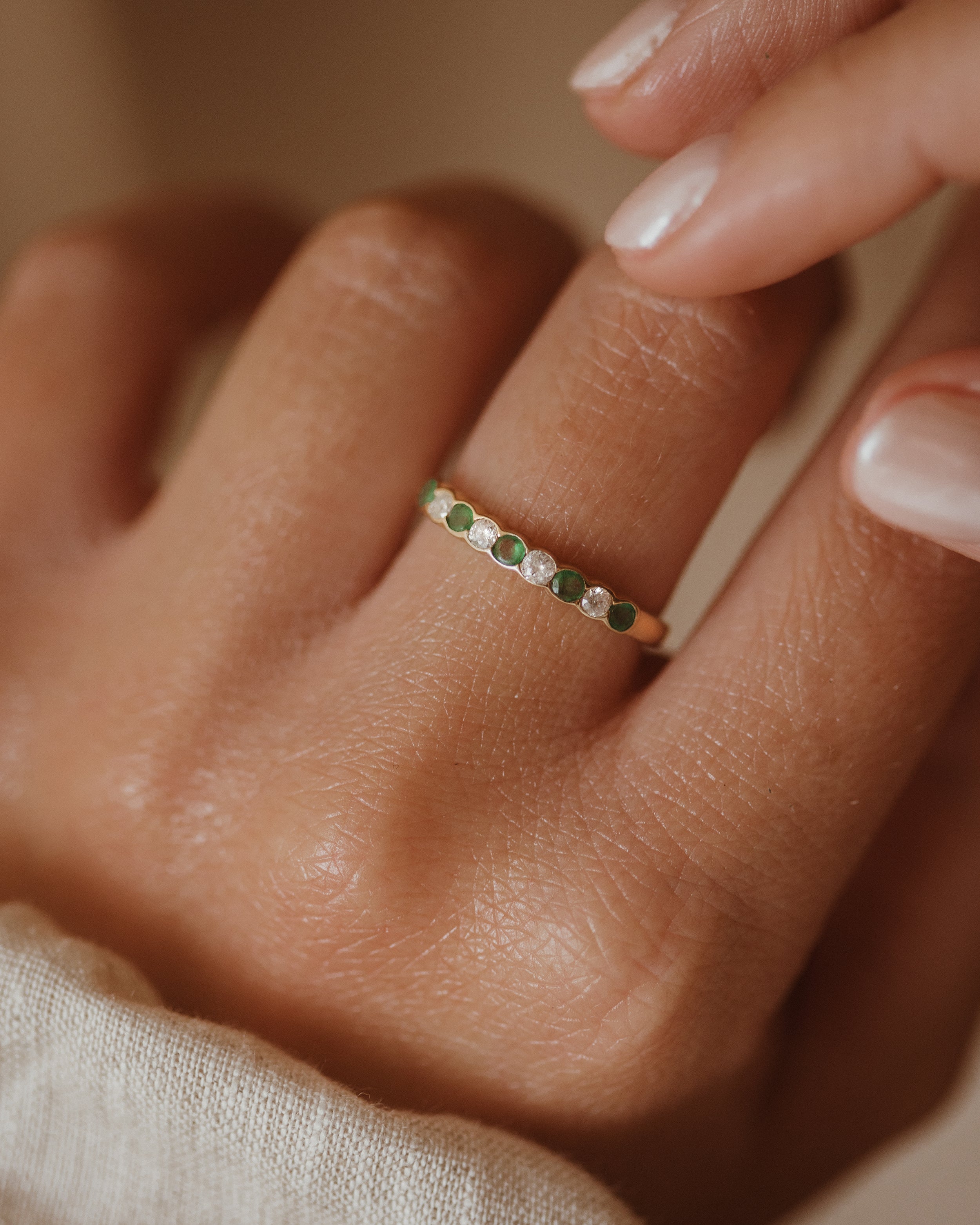 Iris Vintage 9ct Gold Emerald & Diamond Half Eternity Ring