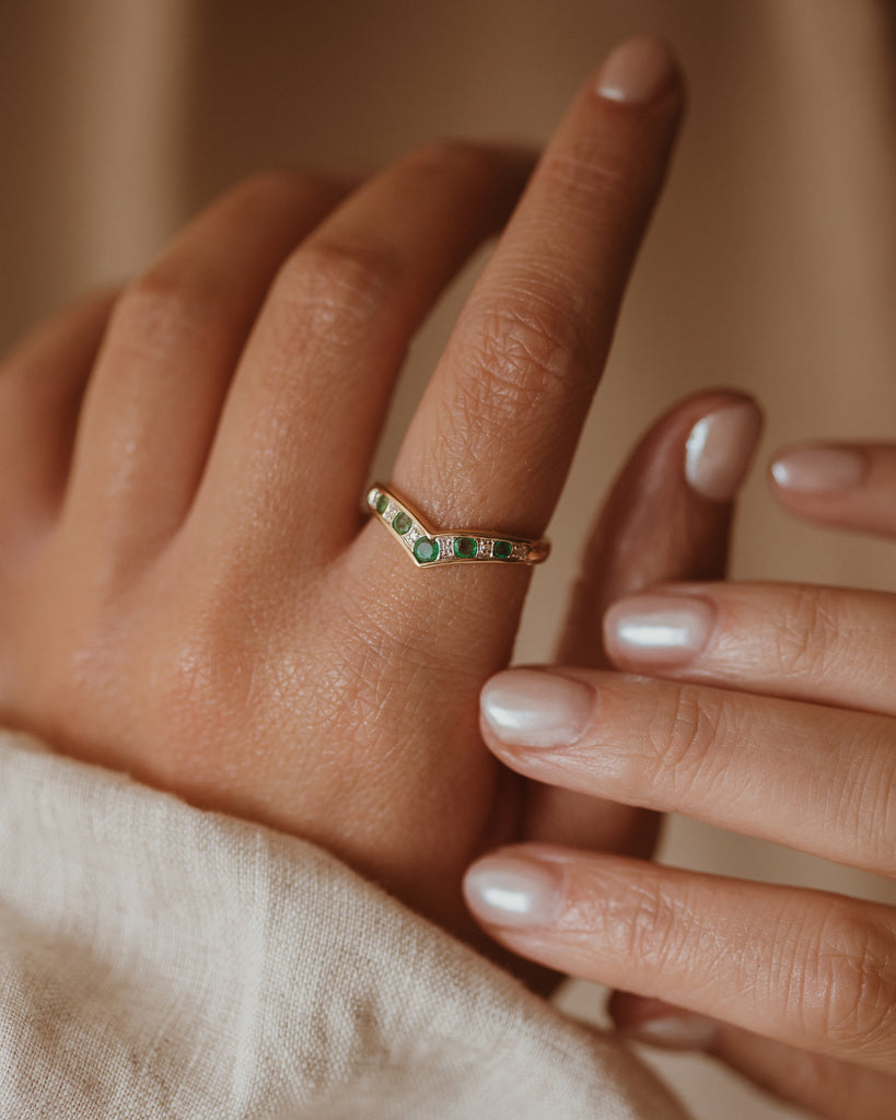Daphne Vintage 9ct Gold Emerald & Diamond Wishbone Ring