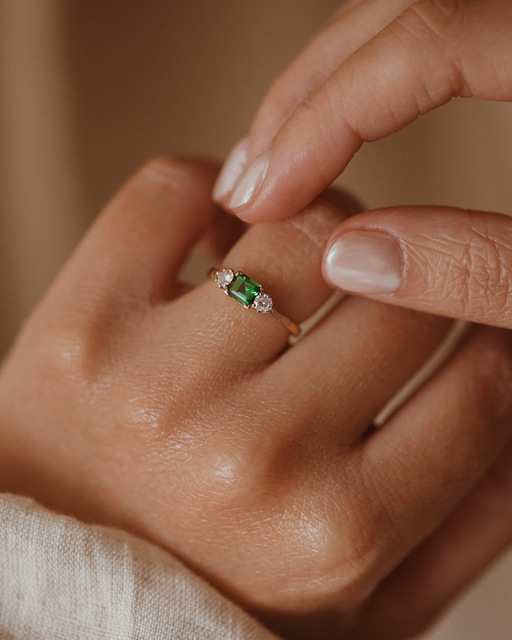 Edith Vintage 18ct Gold Green Spinel & Diamond Trilogy Ring