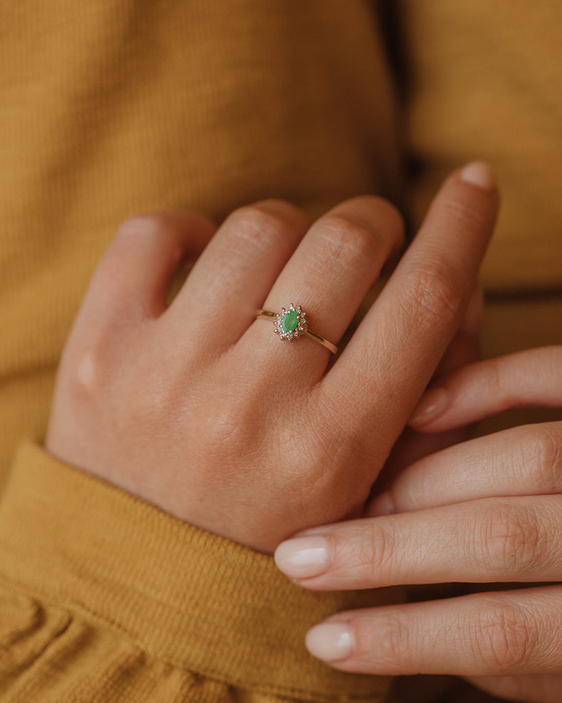 Rosanna Vintage 9ct Gold Emerald & Diamond Cluster Ring