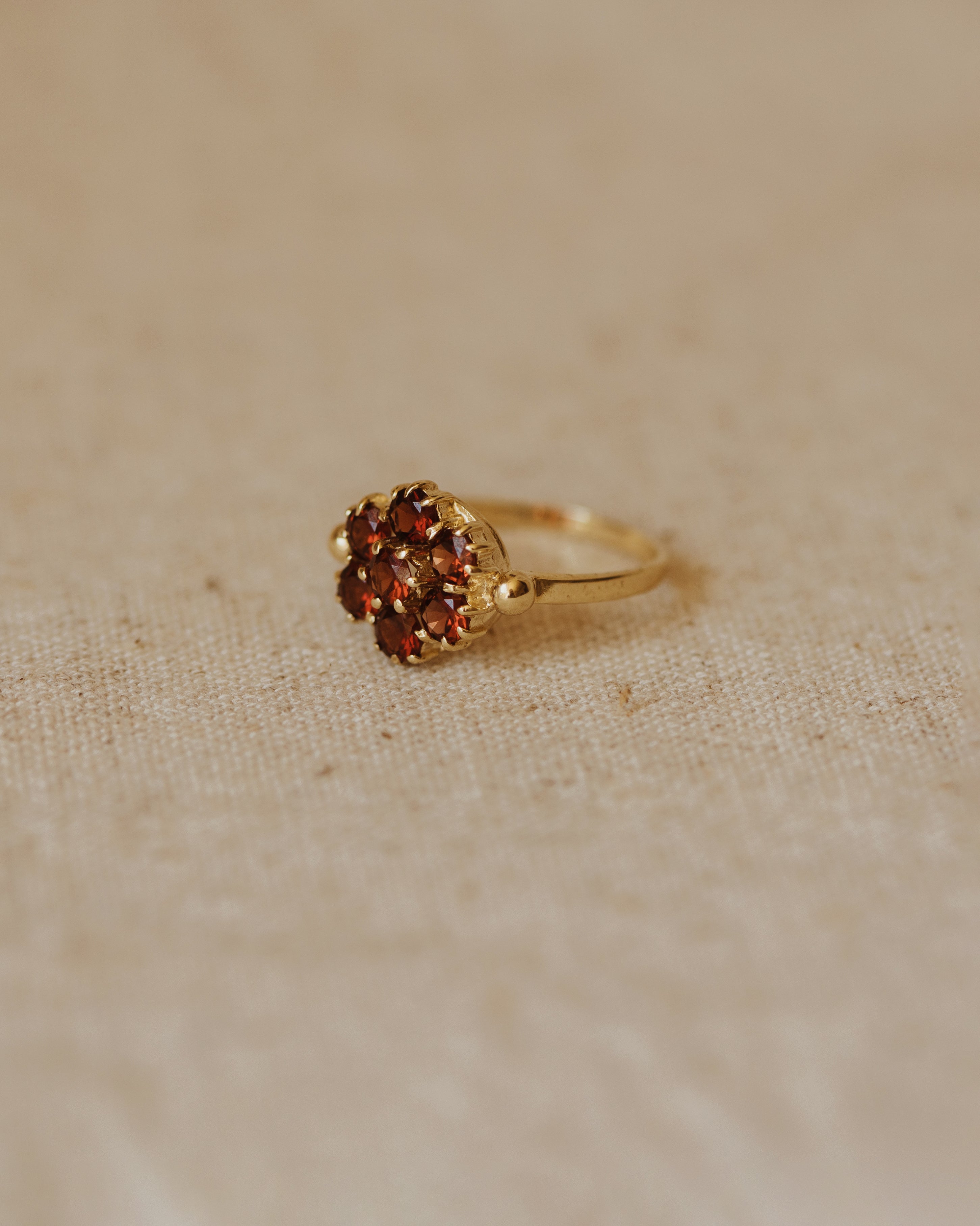 Leonora 1963 9ct Gold Garnet Cluster Ring