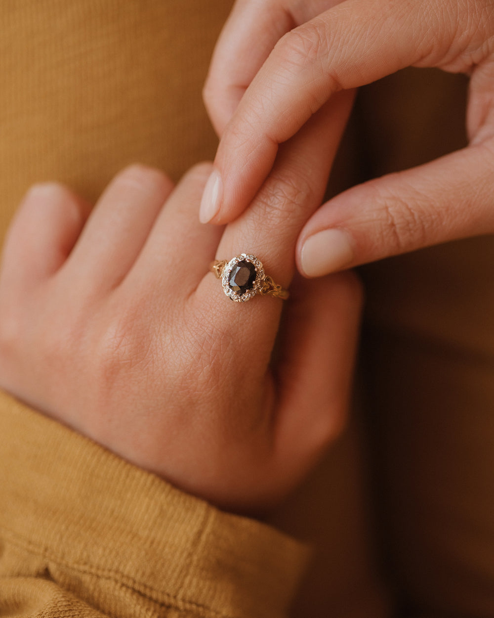 Peggy Vintage 9ct Gold Sapphire & Diamond Ring