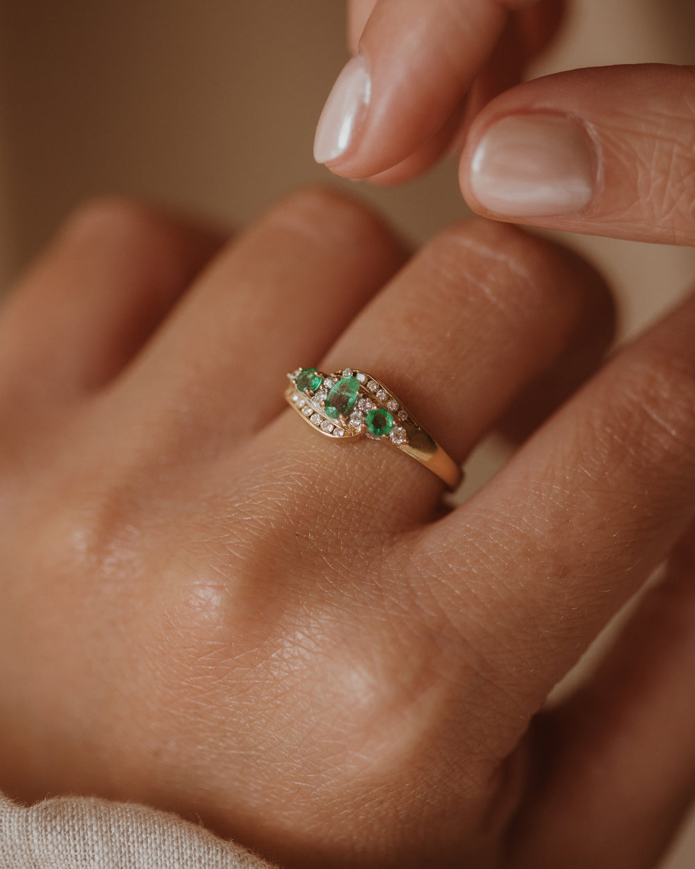 Dolores Vintage 18ct Gold Emerald & Diamond Ring