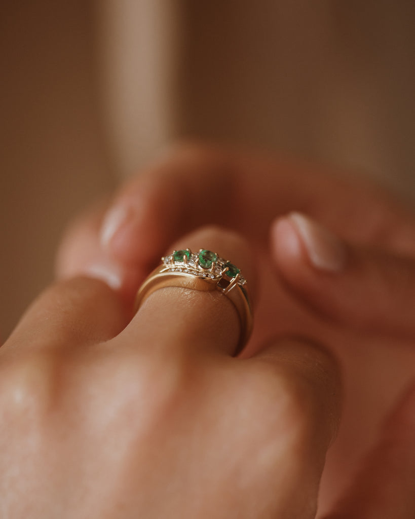 Dolores Vintage 18ct Gold Emerald & Diamond Ring