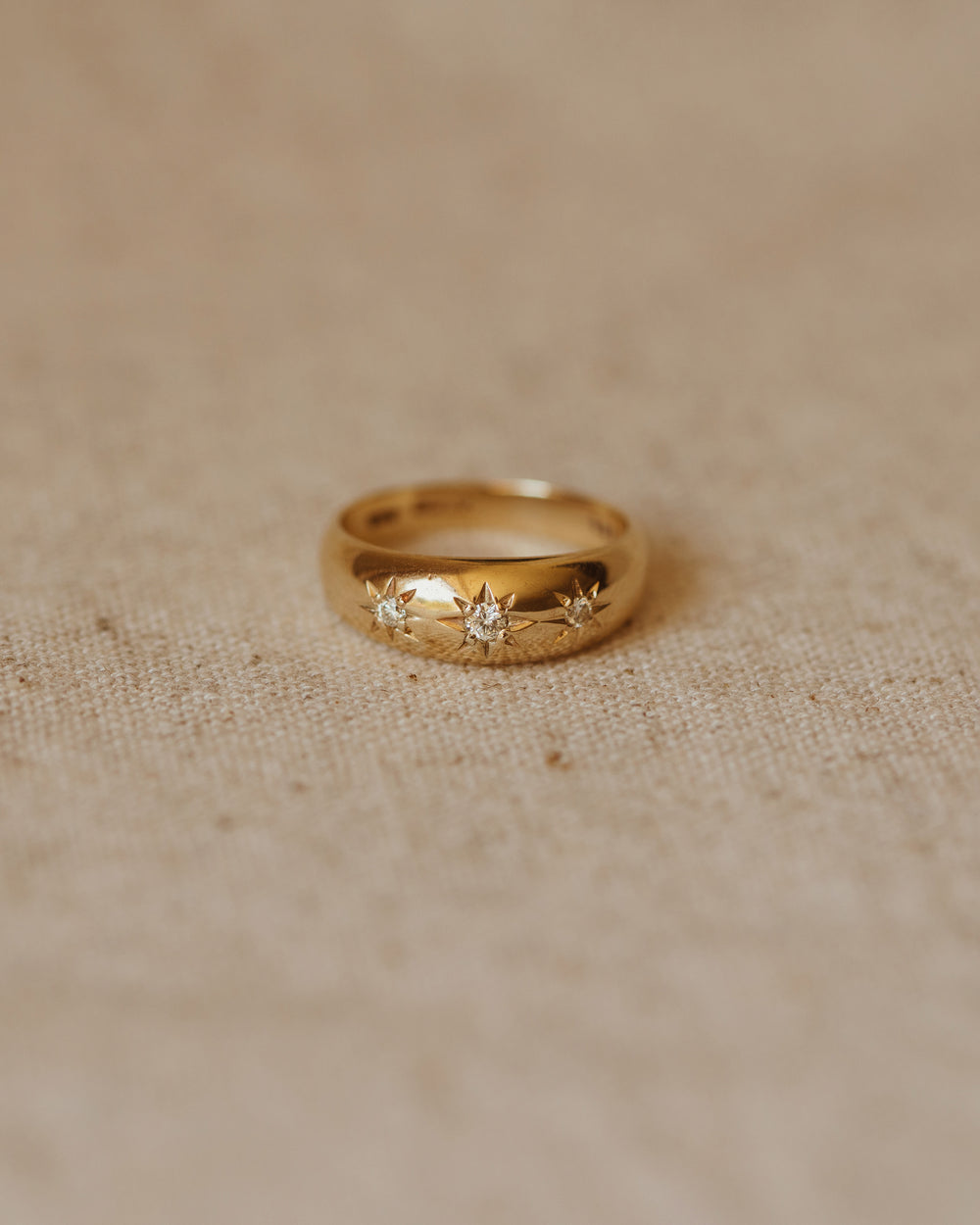 Claudie Vintage 9ct Gold Star Set Diamond Gypsy Ring